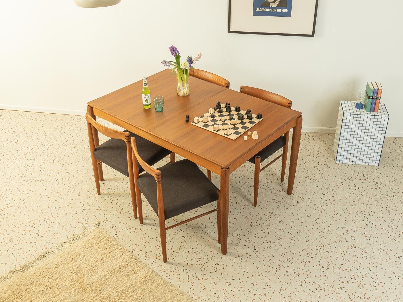 Mid-Century Modern Extendable Teak Dining Table from the 1960s by H.W. Klein for Bramin, Denmark