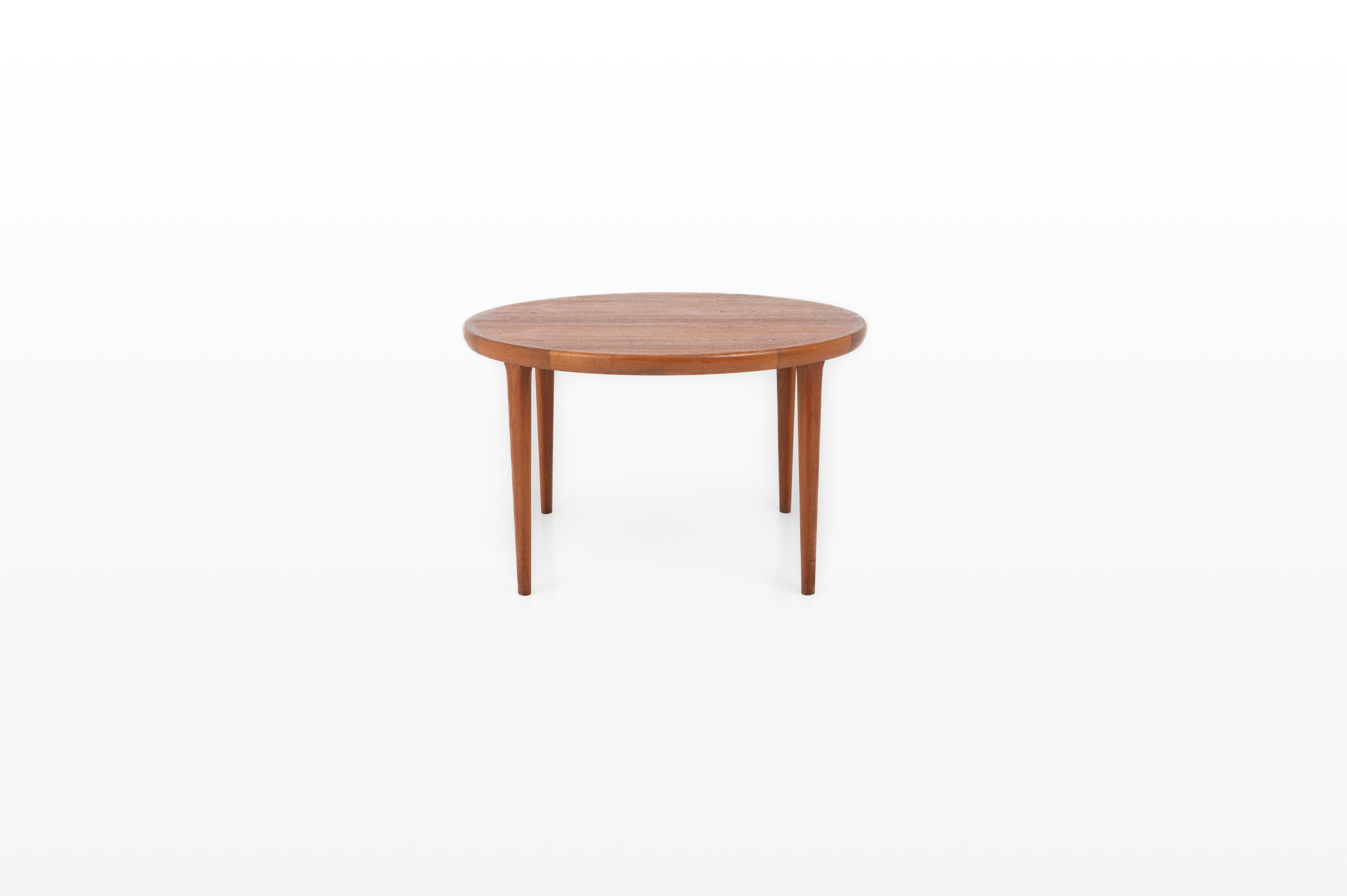 Danish Extendable Teak Dining Table from VV Møbler, 1960s For Sale