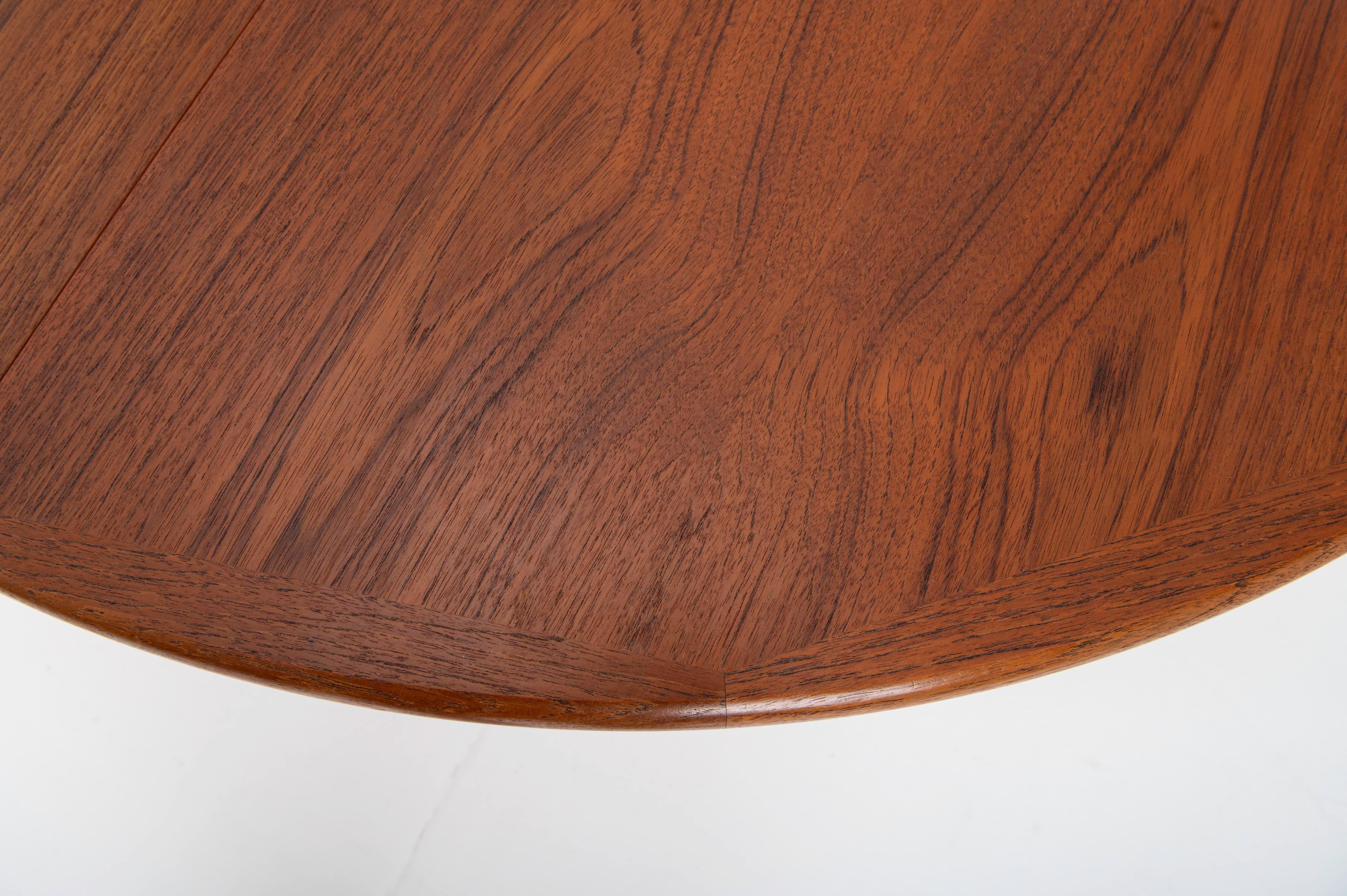 Extendable Teak Dining Table from VV Møbler, 1960s For Sale 2