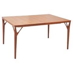 Mesa de comedor extensible de teca "Pata de árbol" diseñada por Willy Sigh para H. Sigh & Søn