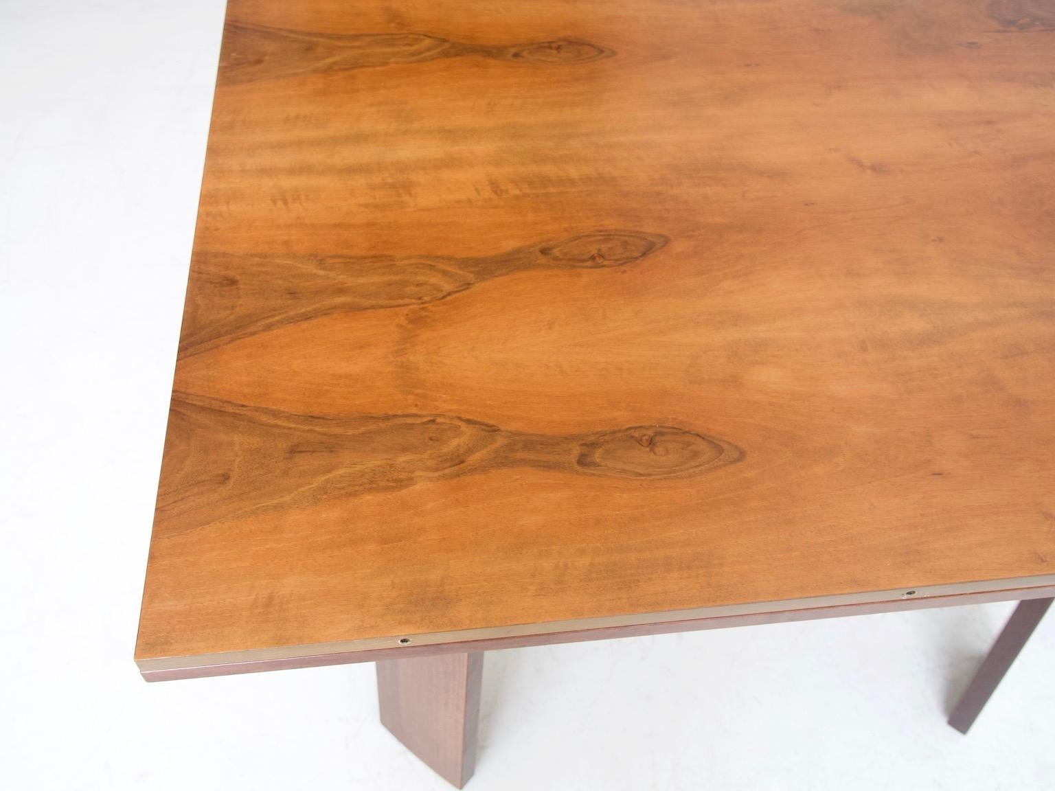 Extendable Walnut Dining Table by Silvio Coppola for Bernini For Sale 5