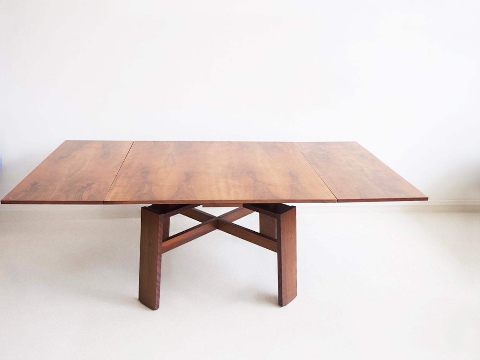 Extendable Walnut Dining Table by Silvio Coppola for Bernini For Sale 10