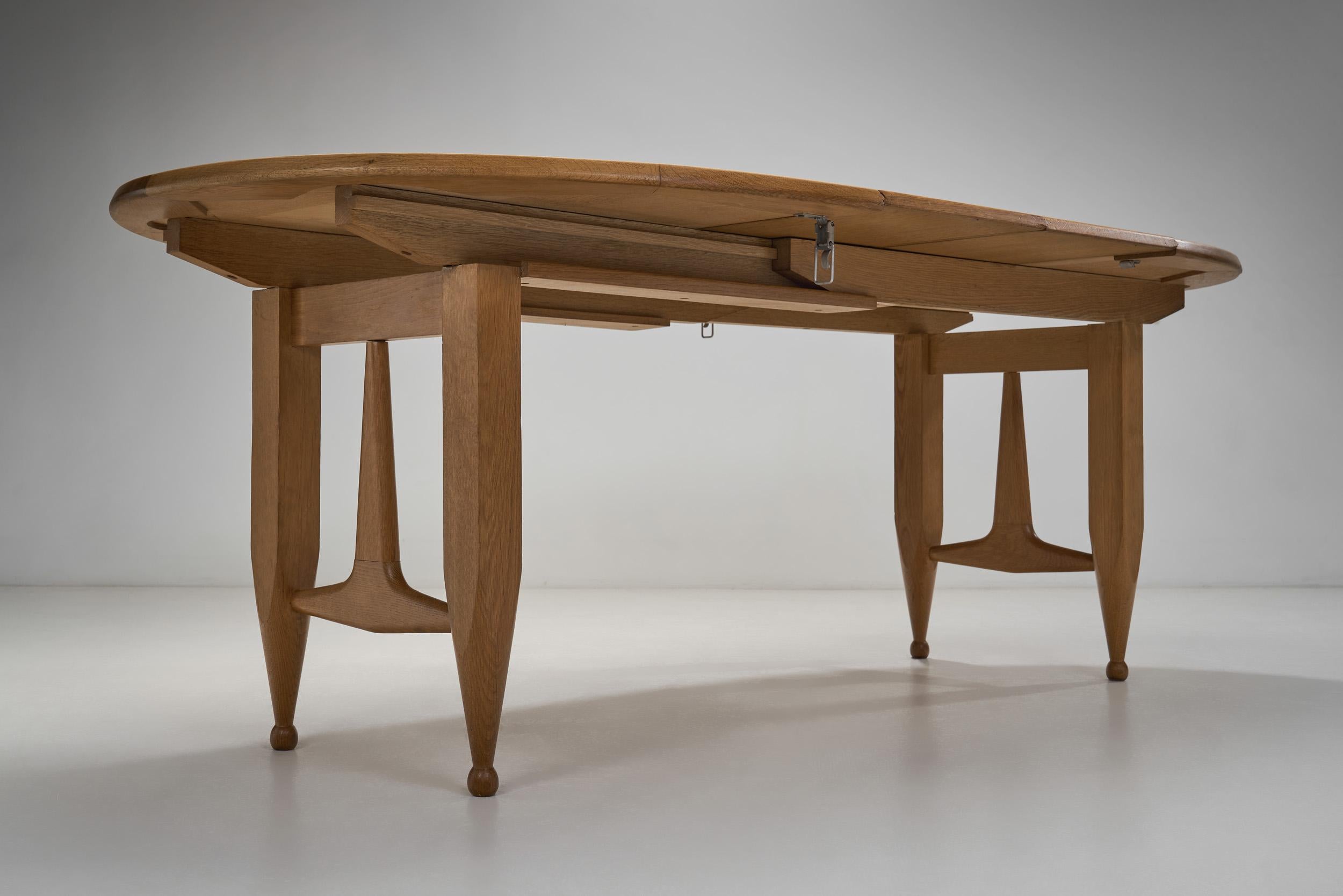 Ausziehbarer Esstisch aus Holz und Furnier von Guillerme et Chambron, Frankreich 1960er Jahre im Angebot 5