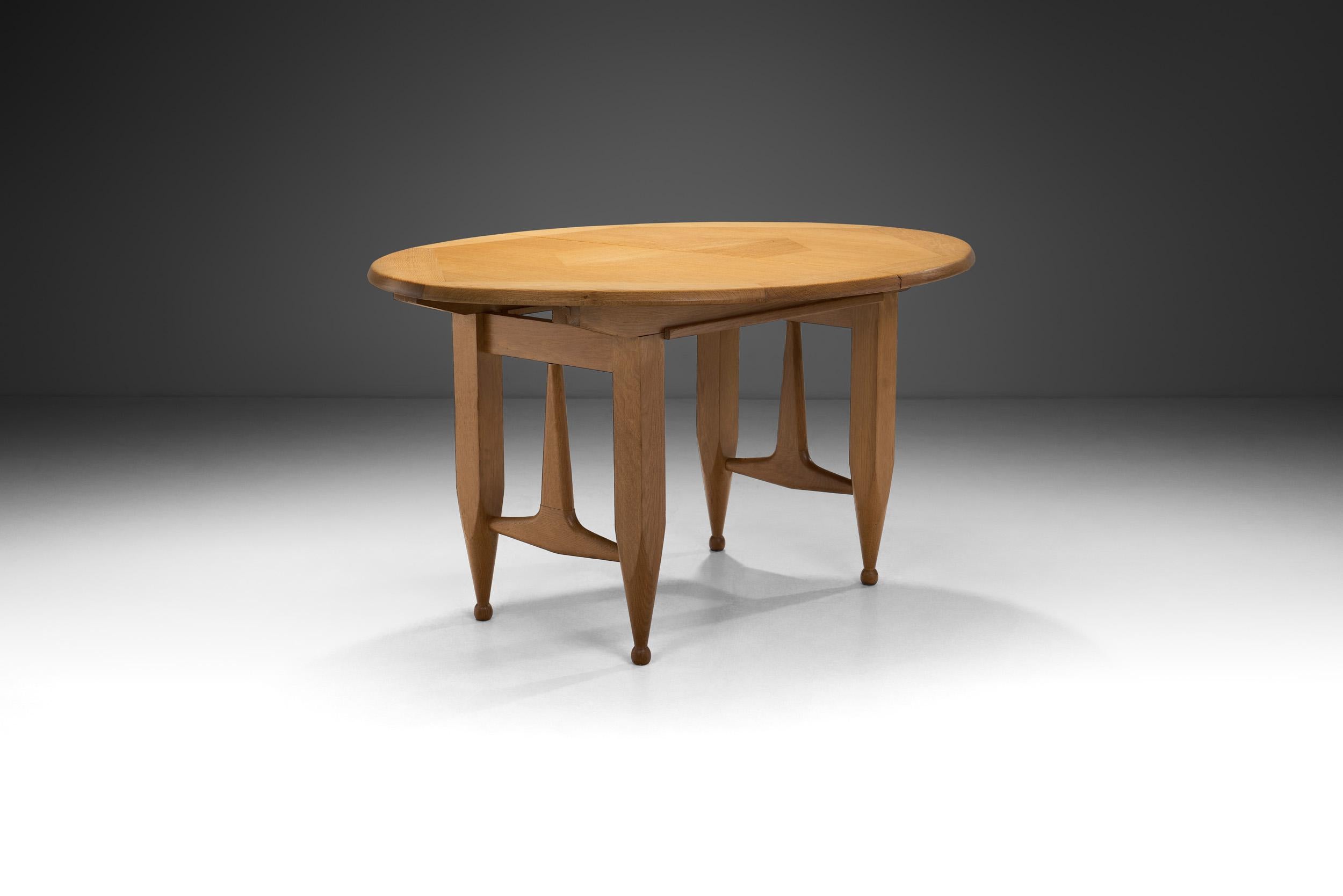 French Extendable Wood and Veneer Dining Table by Guillerme et Chambron, France 1960s For Sale