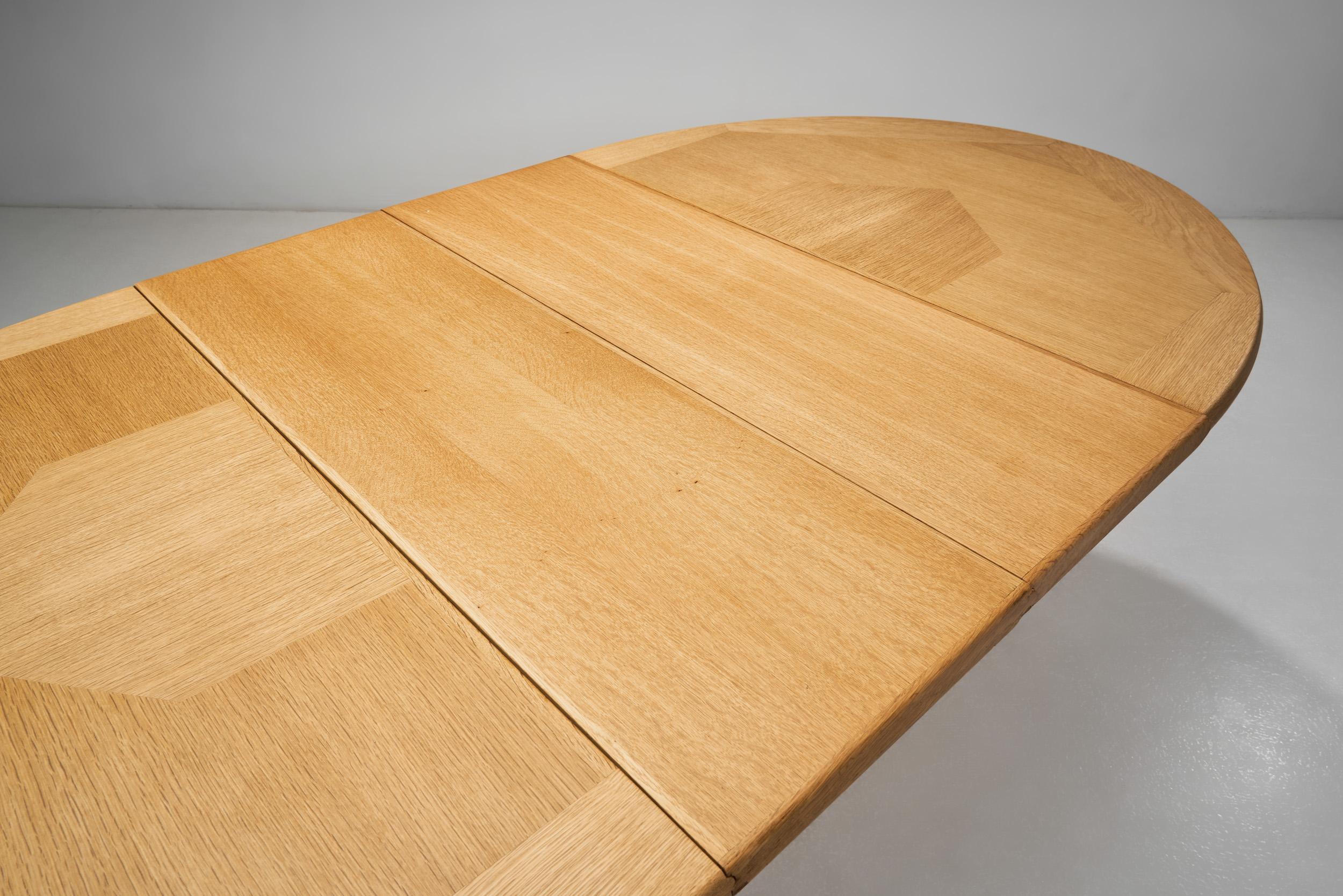 Extendable Wood and Veneer Dining Table by Guillerme et Chambron, France 1960s For Sale 1