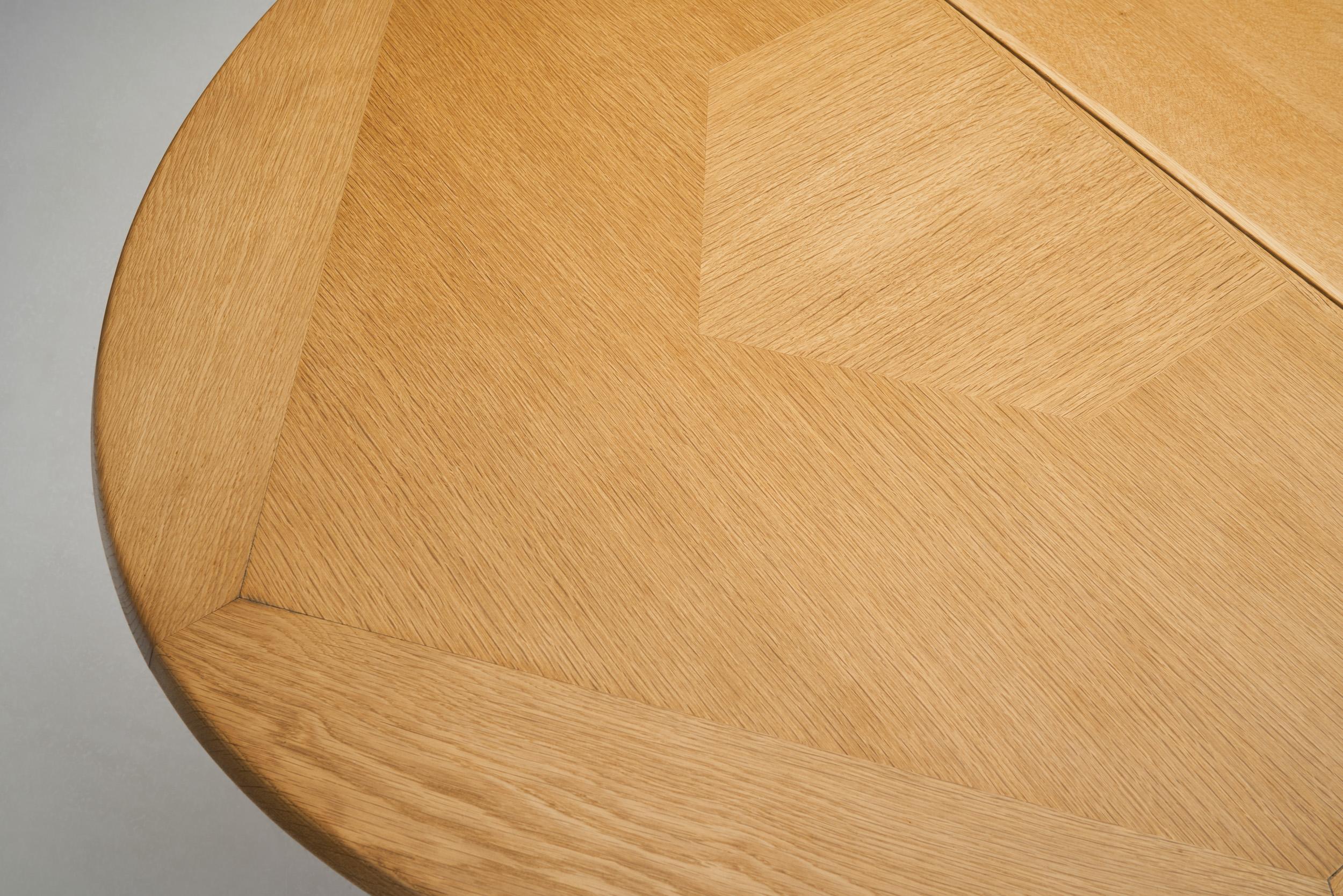 Extendable Wood and Veneer Dining Table by Guillerme et Chambron, France 1960s For Sale 2