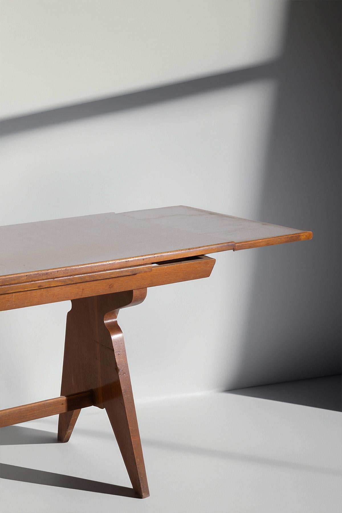 Ausziehbarer Esstisch aus Holz im Angebot 4
