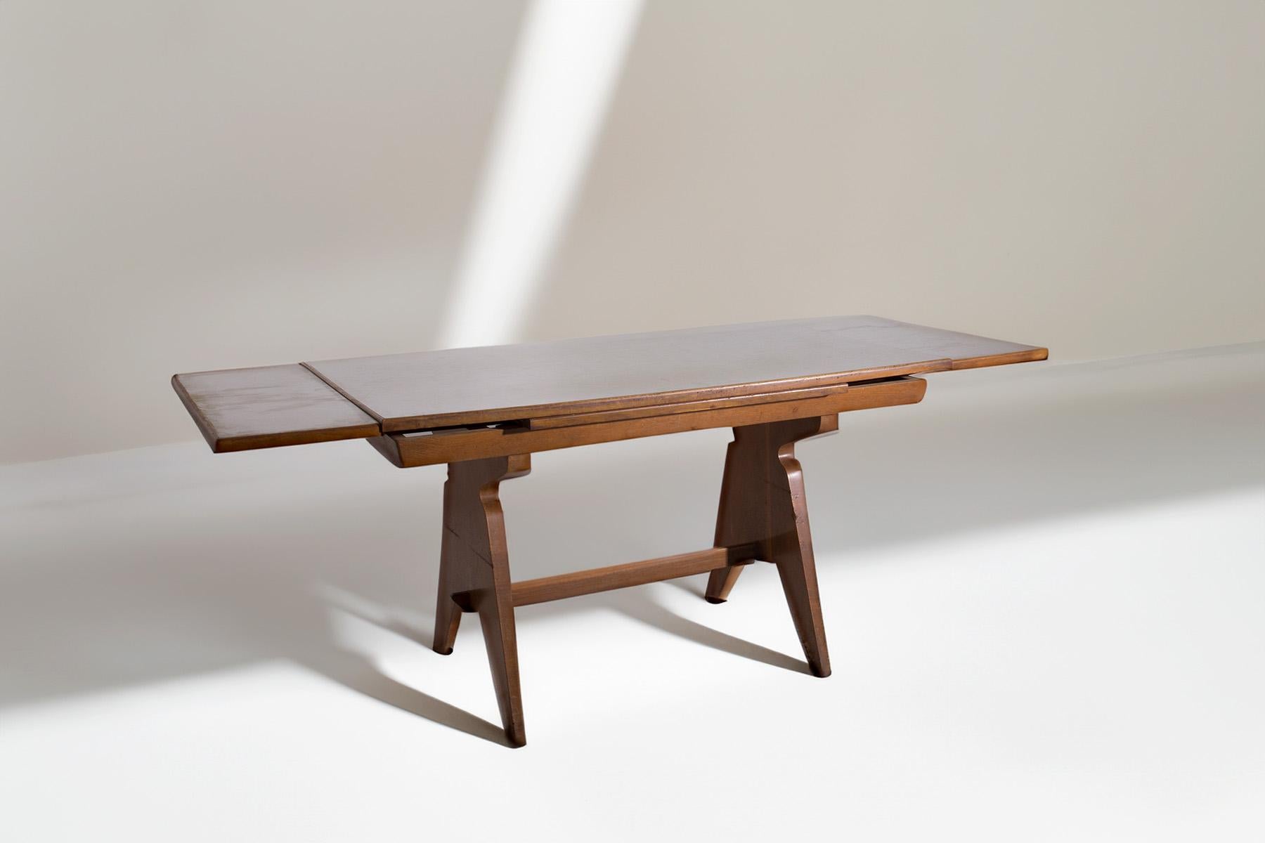 Ausziehbarer Esstisch aus Holz (Italian) im Angebot