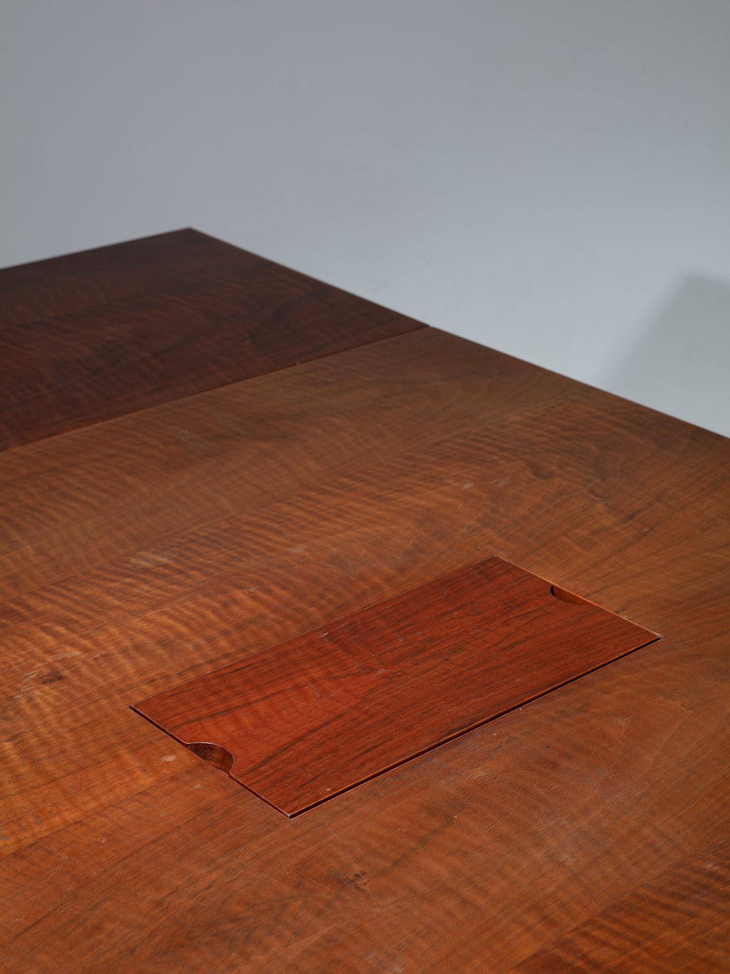 Ausziehbarer quadratischer Esstisch von Silvio Coppola für Bernini, Italien, 1960er Jahre im Angebot 2