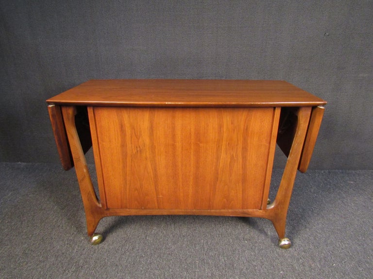 Extending Dry Bar For Sale at 1stDibs dry bar brooklyn