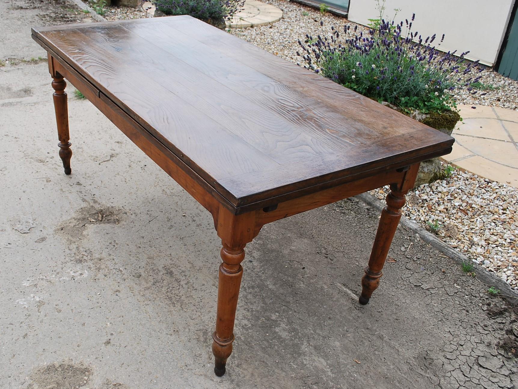 Extending French Farmhouse Dining Kitchen Table For Sale 2
