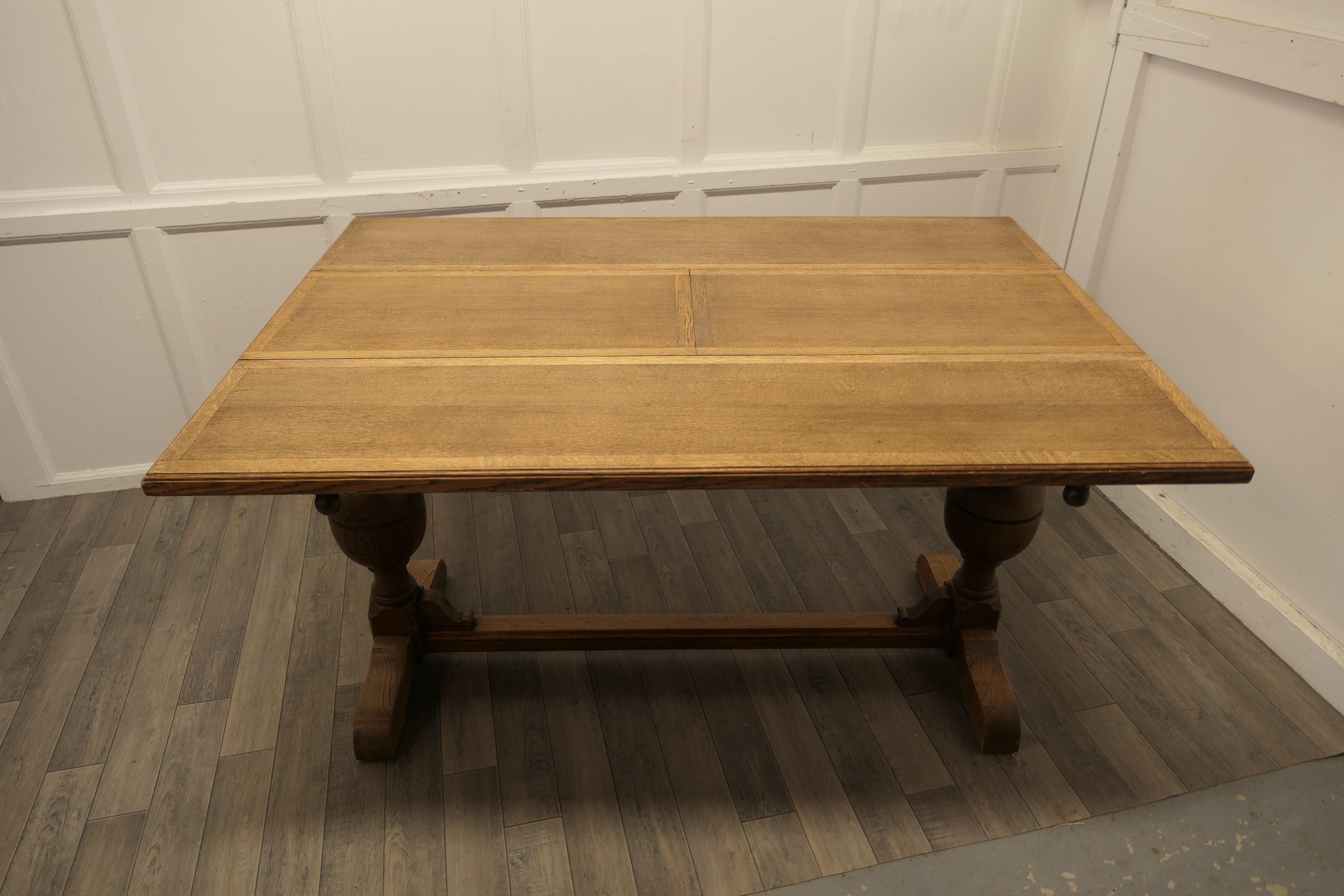 Extending Oak Refectory Dining Table  8