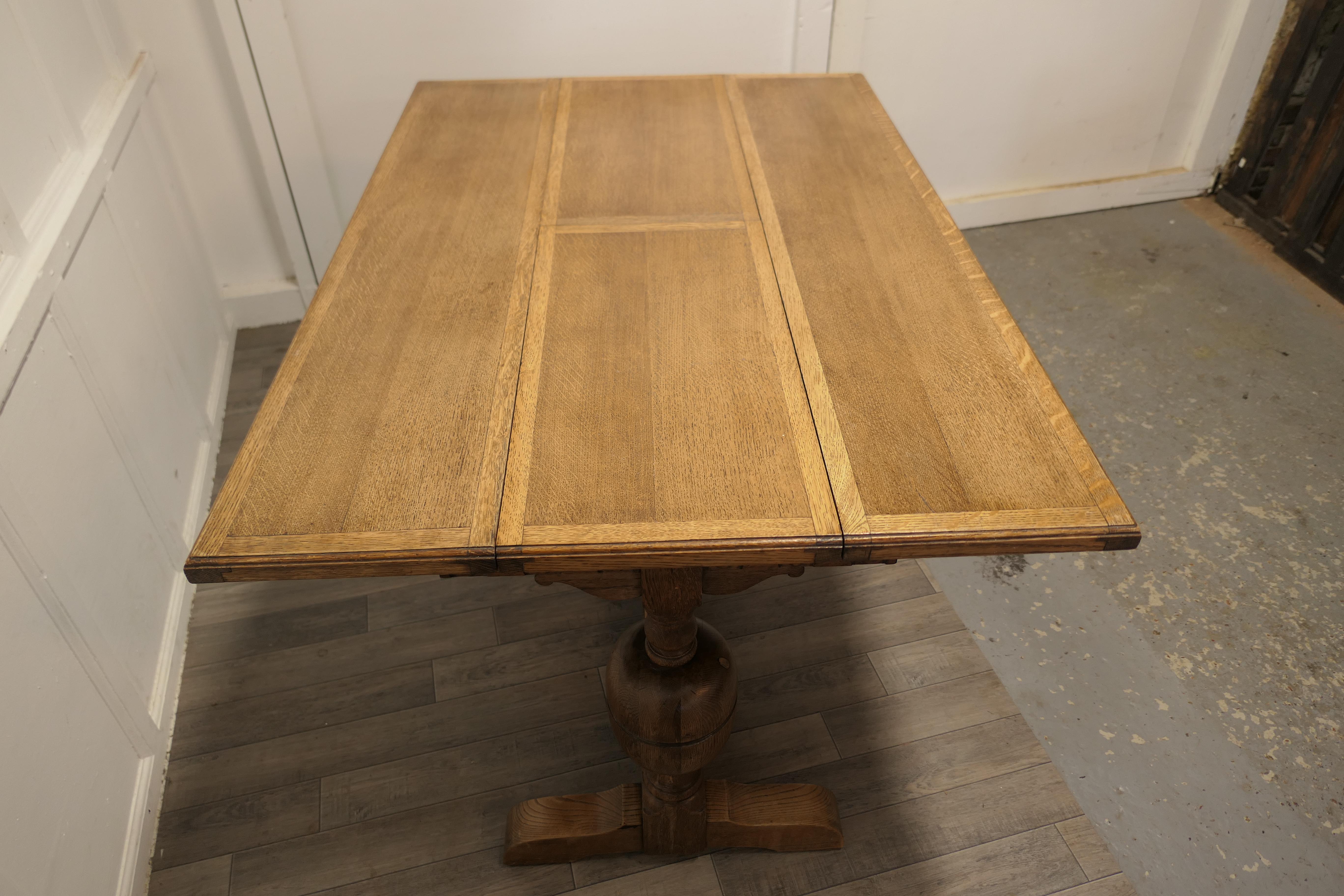 Early 20th Century Extending Oak Refectory Dining Table  For Sale