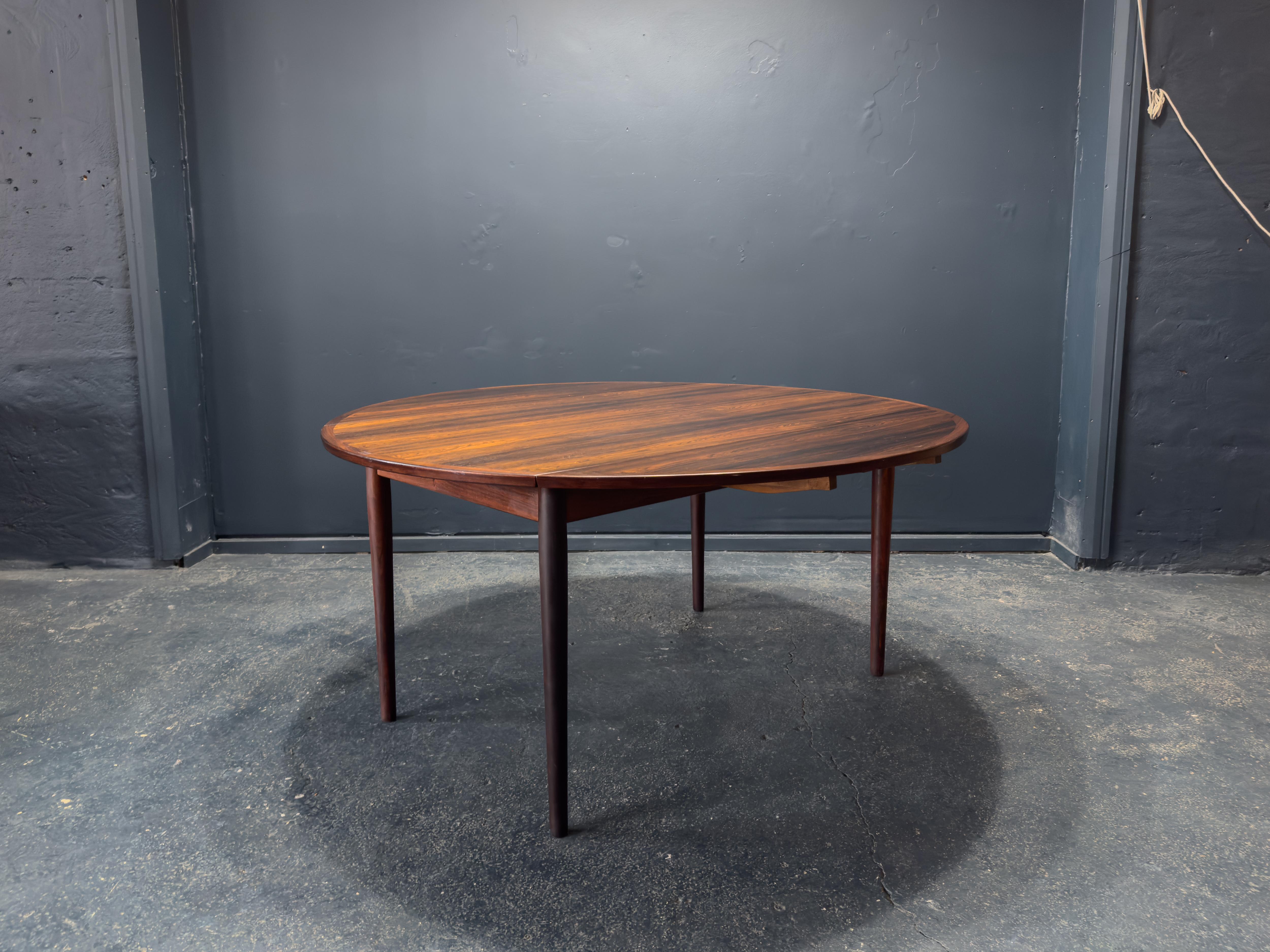 Mesa de comedor redonda extensible Madera en venta