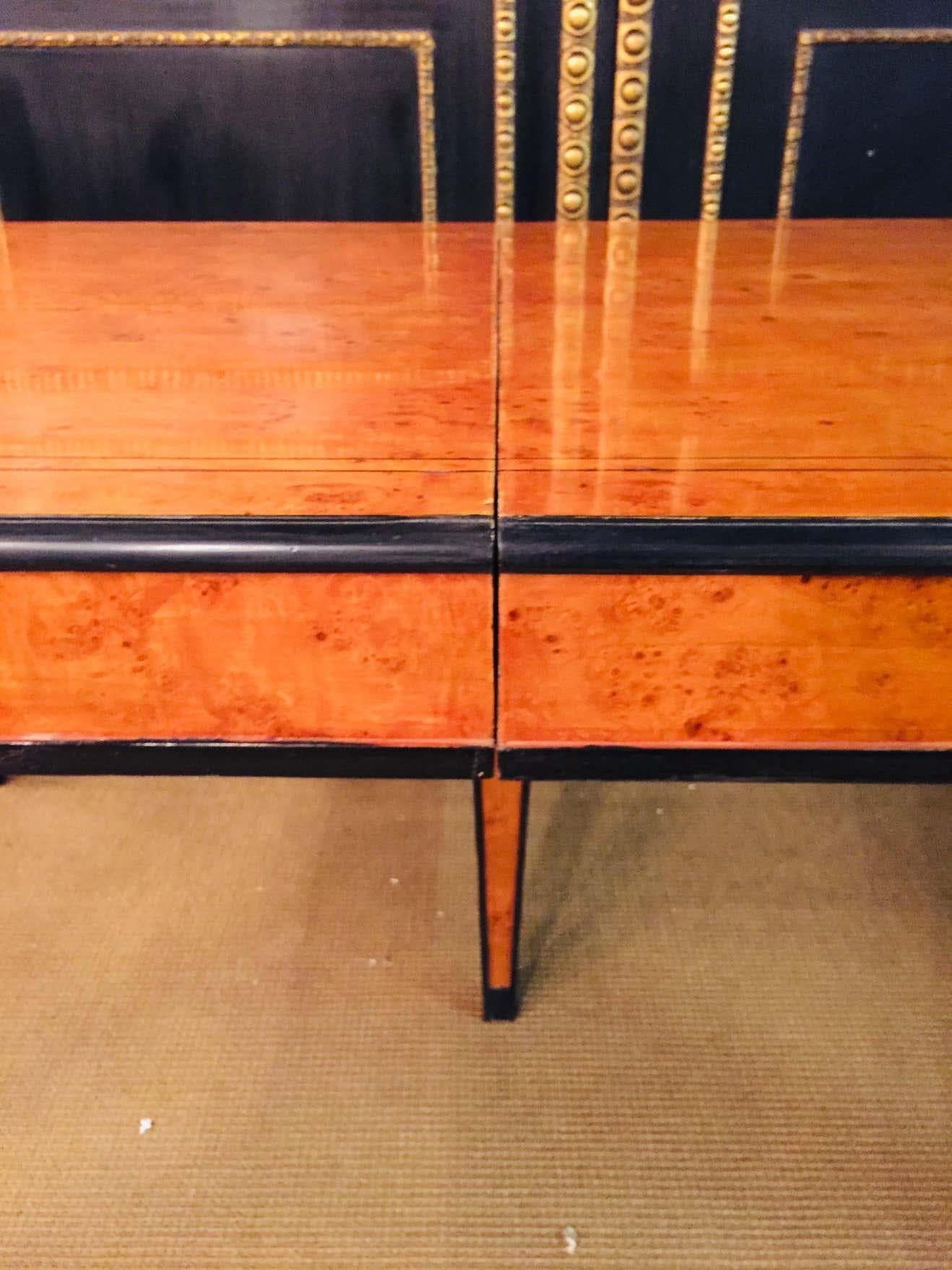 Extending Table in antique Biedermeier Style Bird's-Eye Maple veneer 12