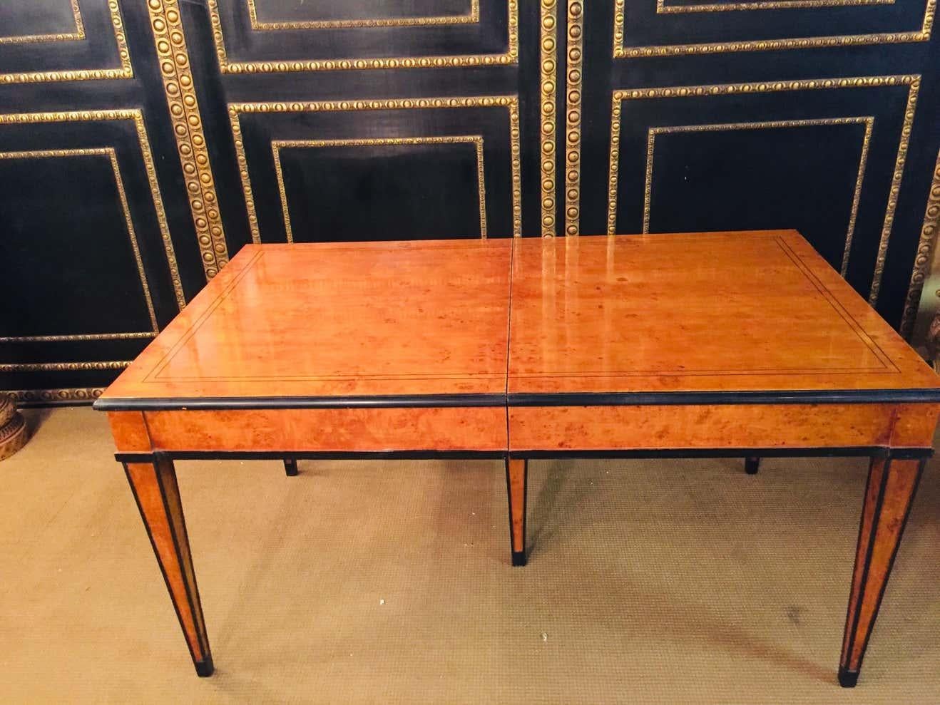 Extending Table in antique Biedermeier Style Bird's-Eye Maple veneer 4