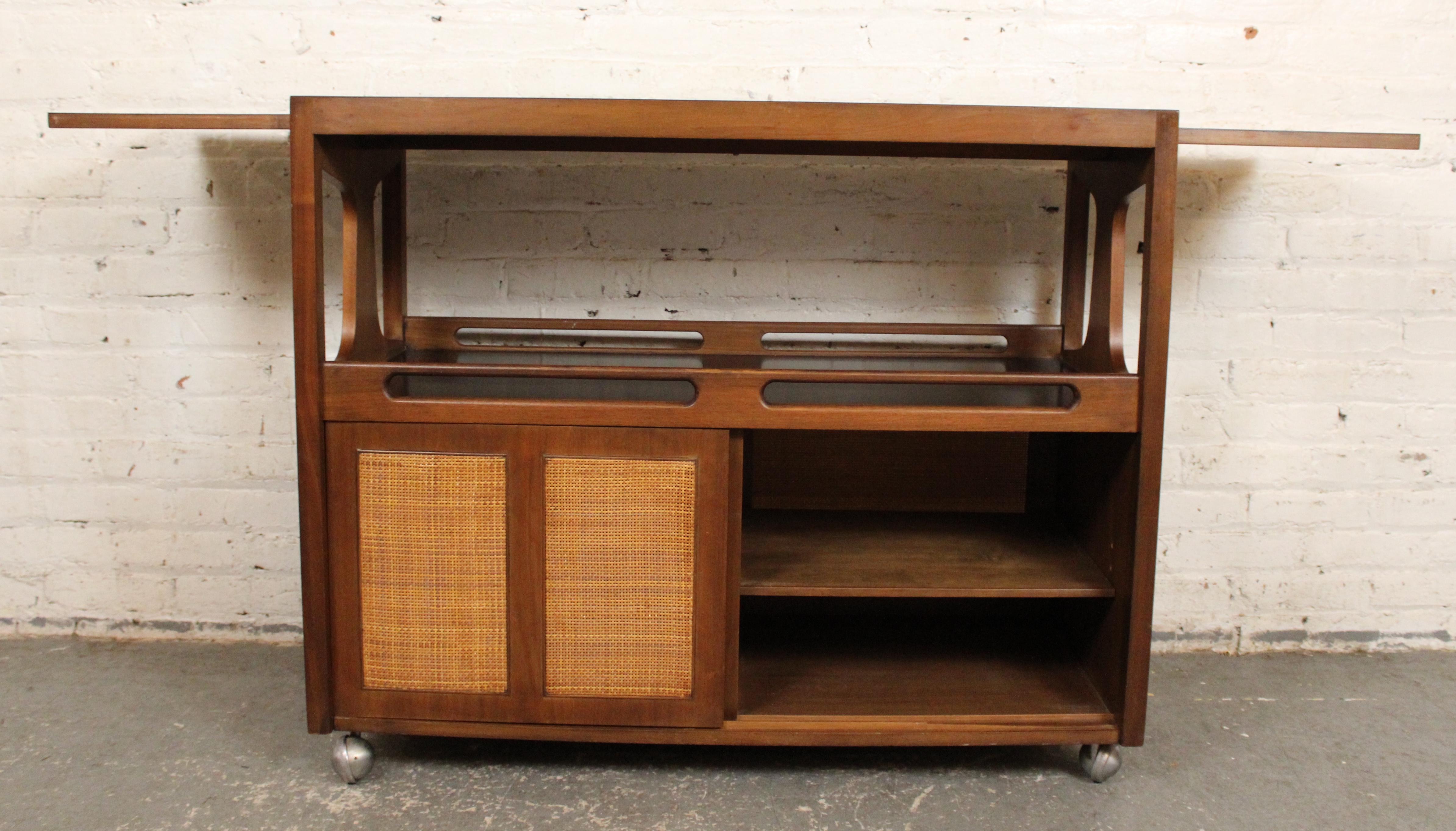 Mid-Century Modern Extending Top Mid-Century Cart For Sale