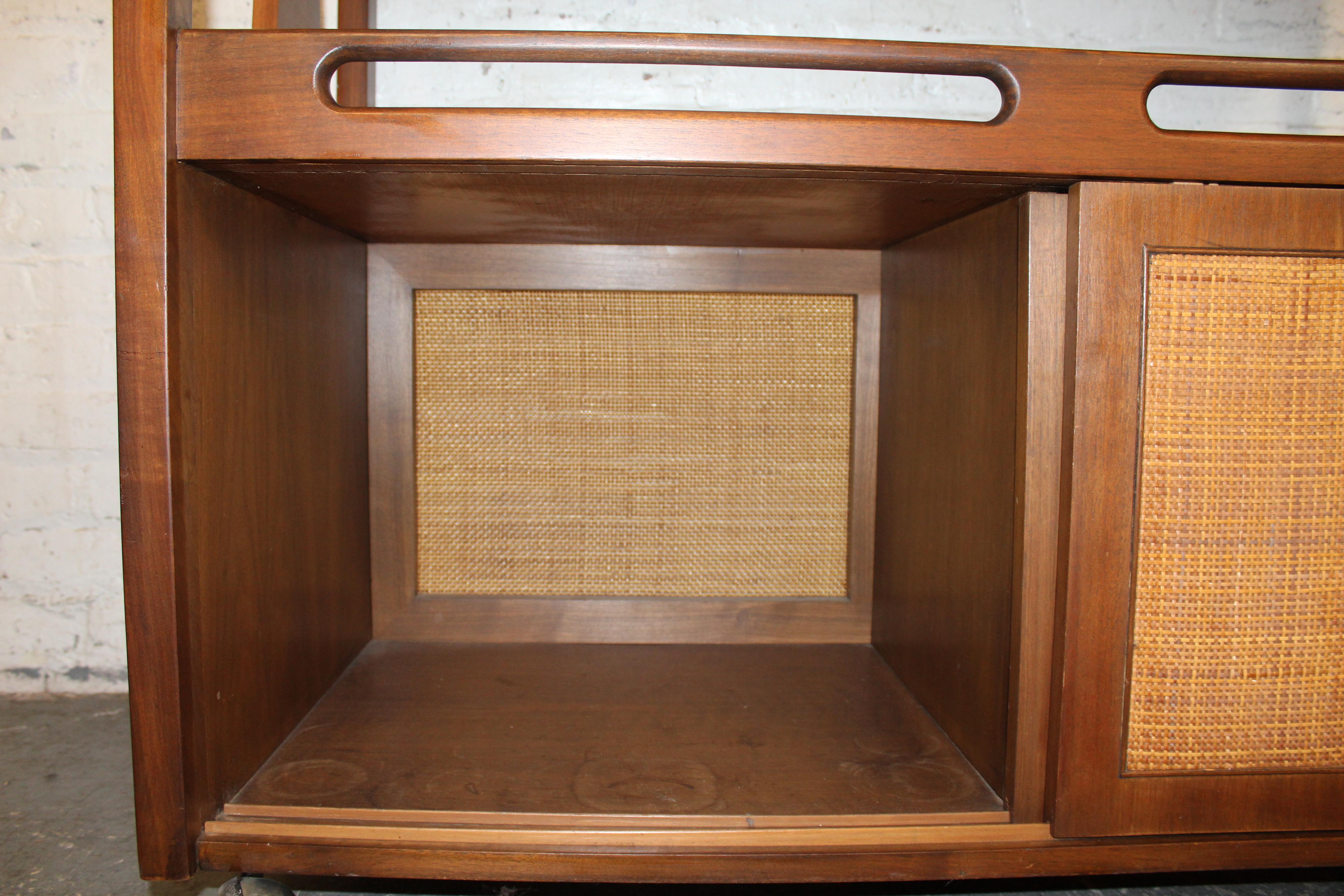 20th Century Extending Top Mid-Century Cart For Sale