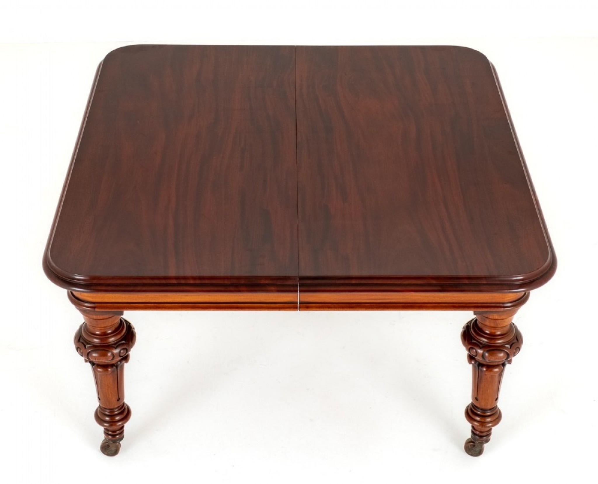 Extending Victorian Dining Table Mahogany, 1850 For Sale 3
