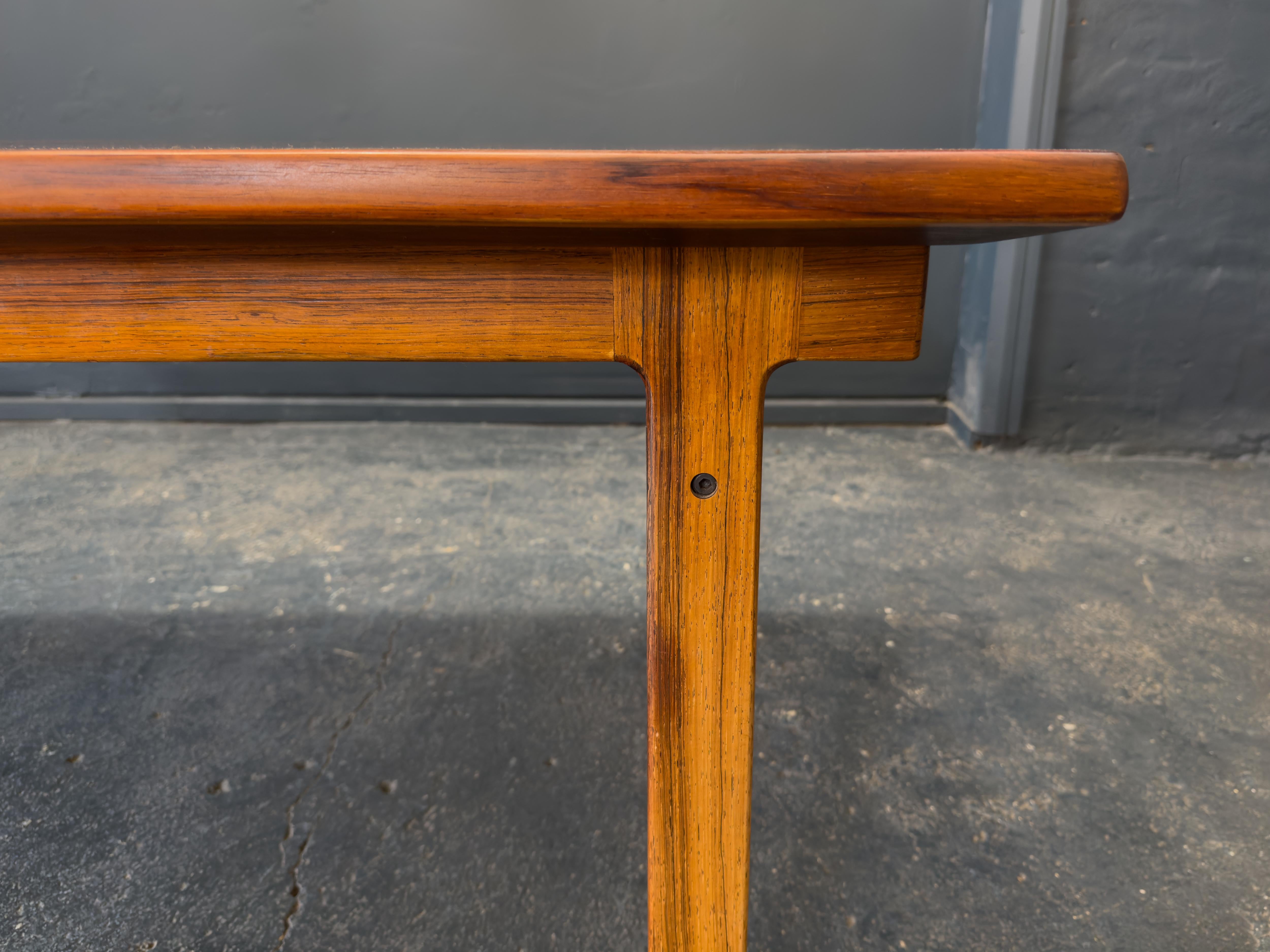 Mesa de comedor extensible de madera en venta 3