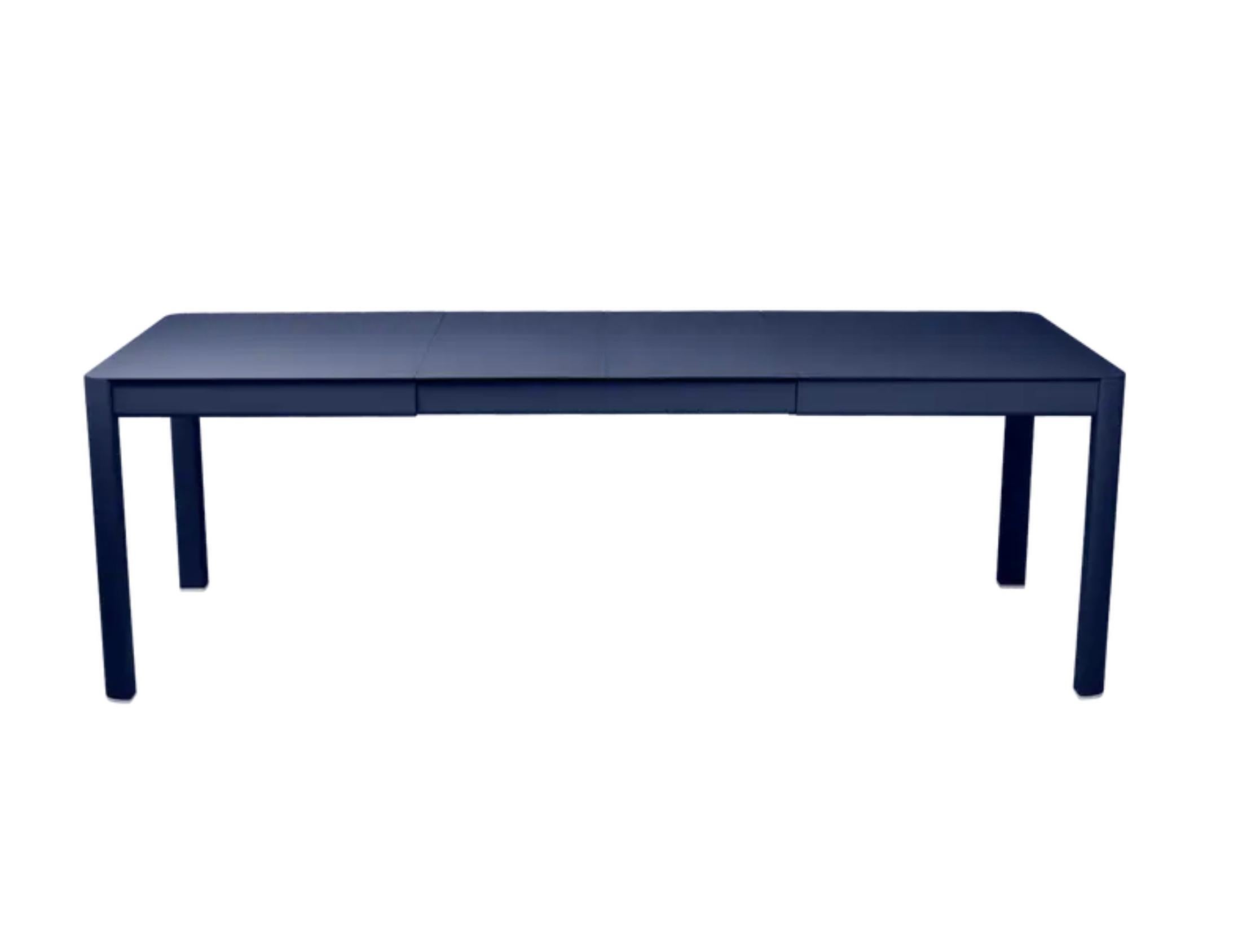 XXIe siècle et contemporain Table d'extérieur à rallonge Fermob Ribambelle 149/234 cm - 59/92 inch en vente