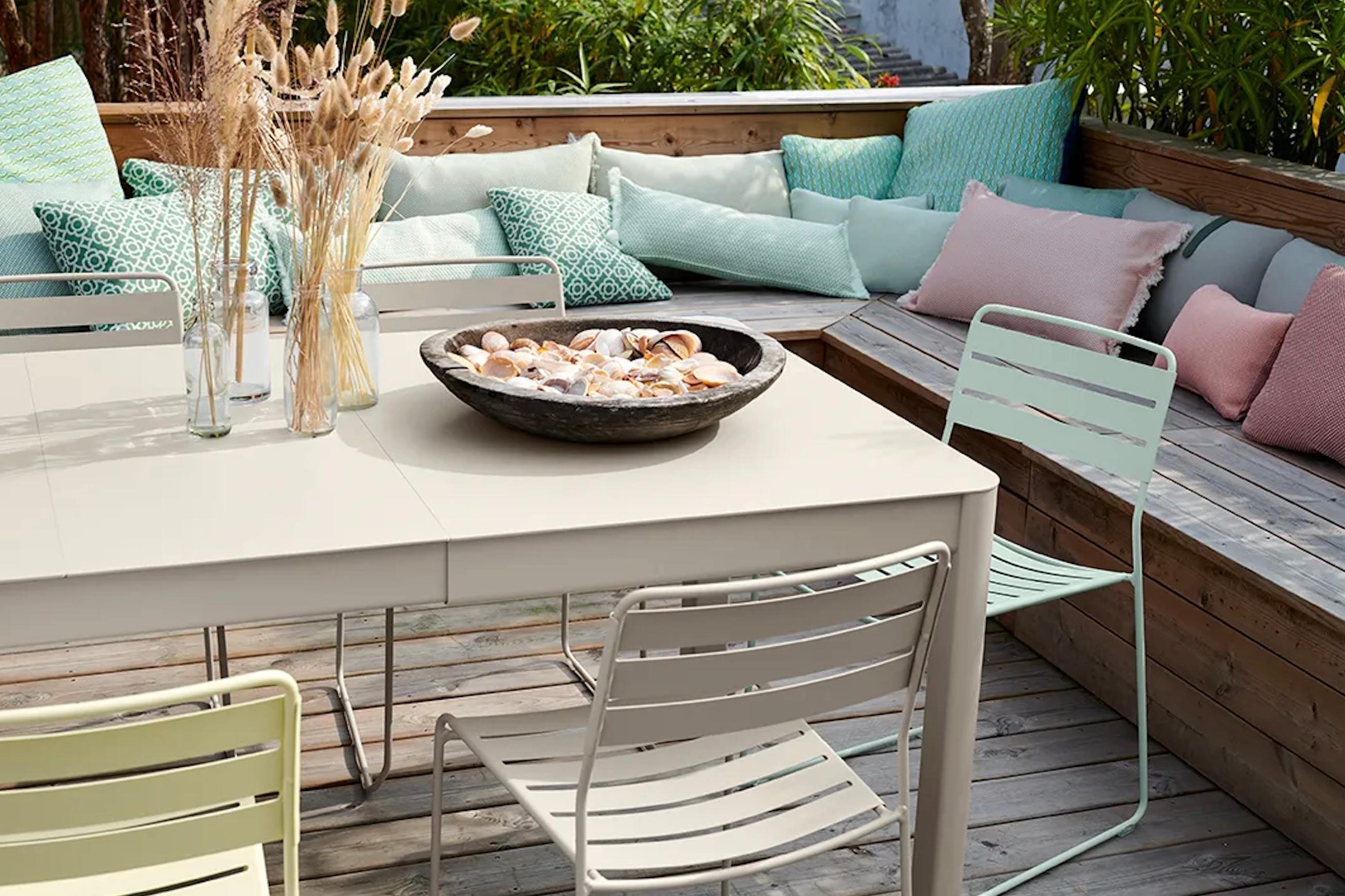 Table d'extérieur à rallonge Fermob Ribambelle XL 149/299 cm - 59/118 inch en vente 3