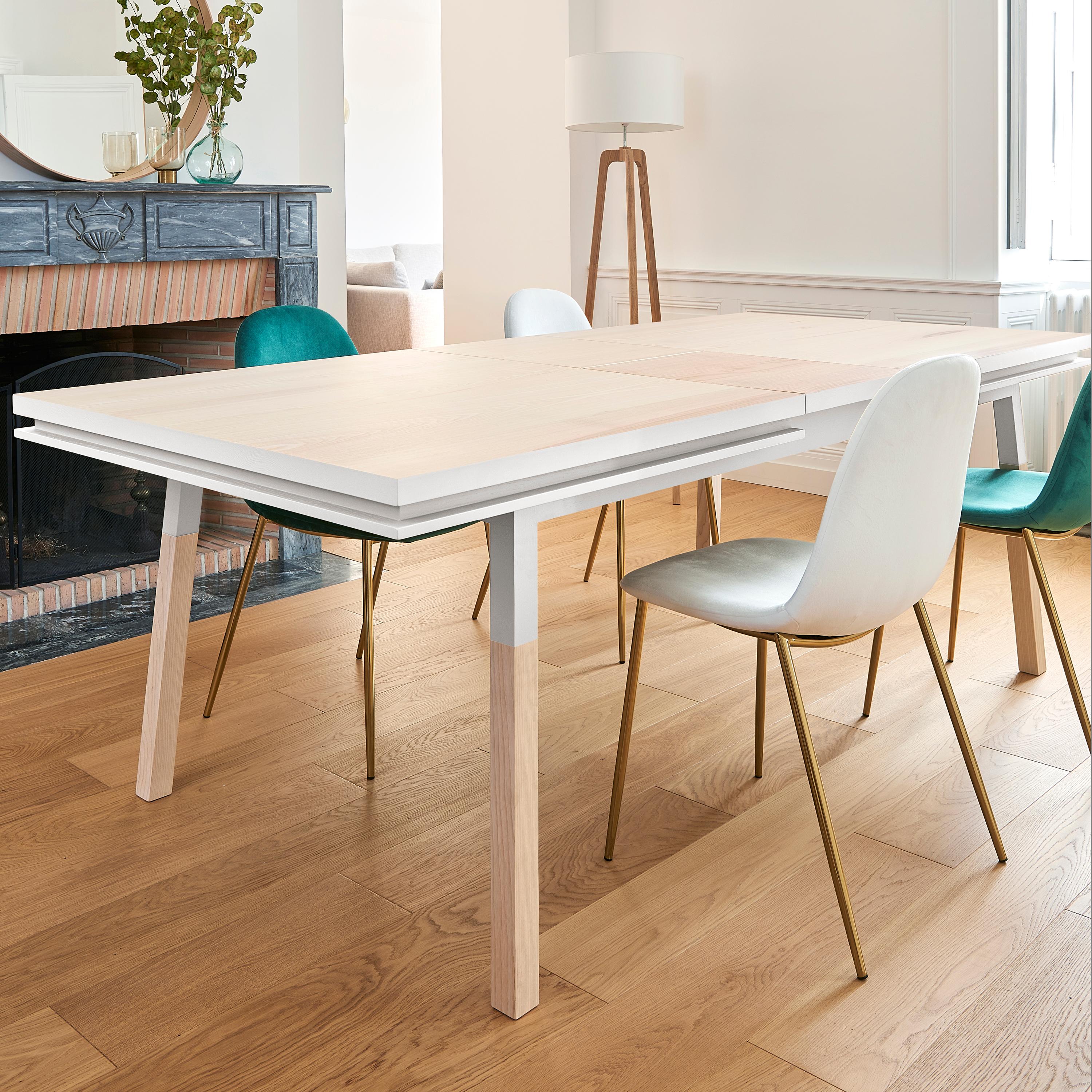 Scandinavian Modern Extensible Table in Natural Solid Wood & White Finish, Design Eric Gizard, Paris For Sale