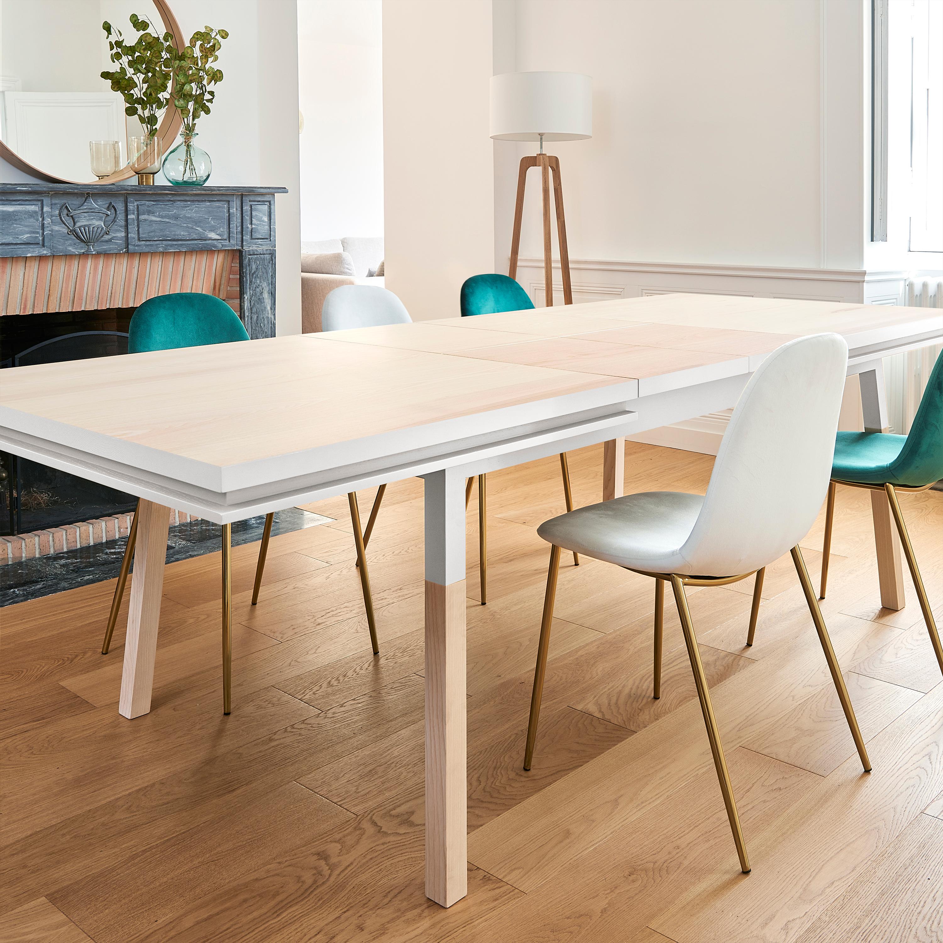 French Extensible Table in Natural Solid Wood & White Finish, Design Eric Gizard, Paris For Sale
