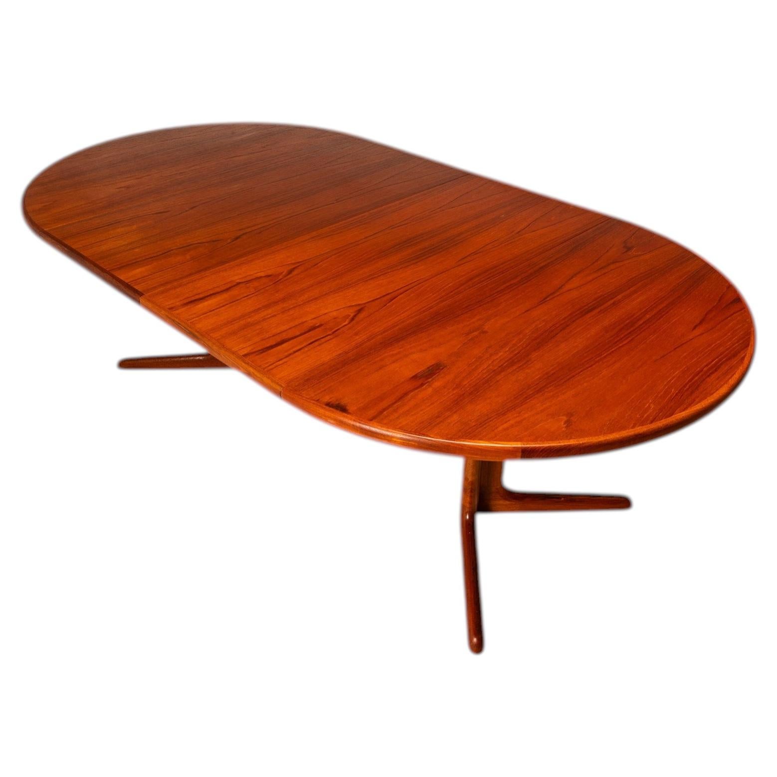 Mesa de comedor extensible con dos alas de Skovby Møbelfabrik, Dinamarca, hacia los años 80
