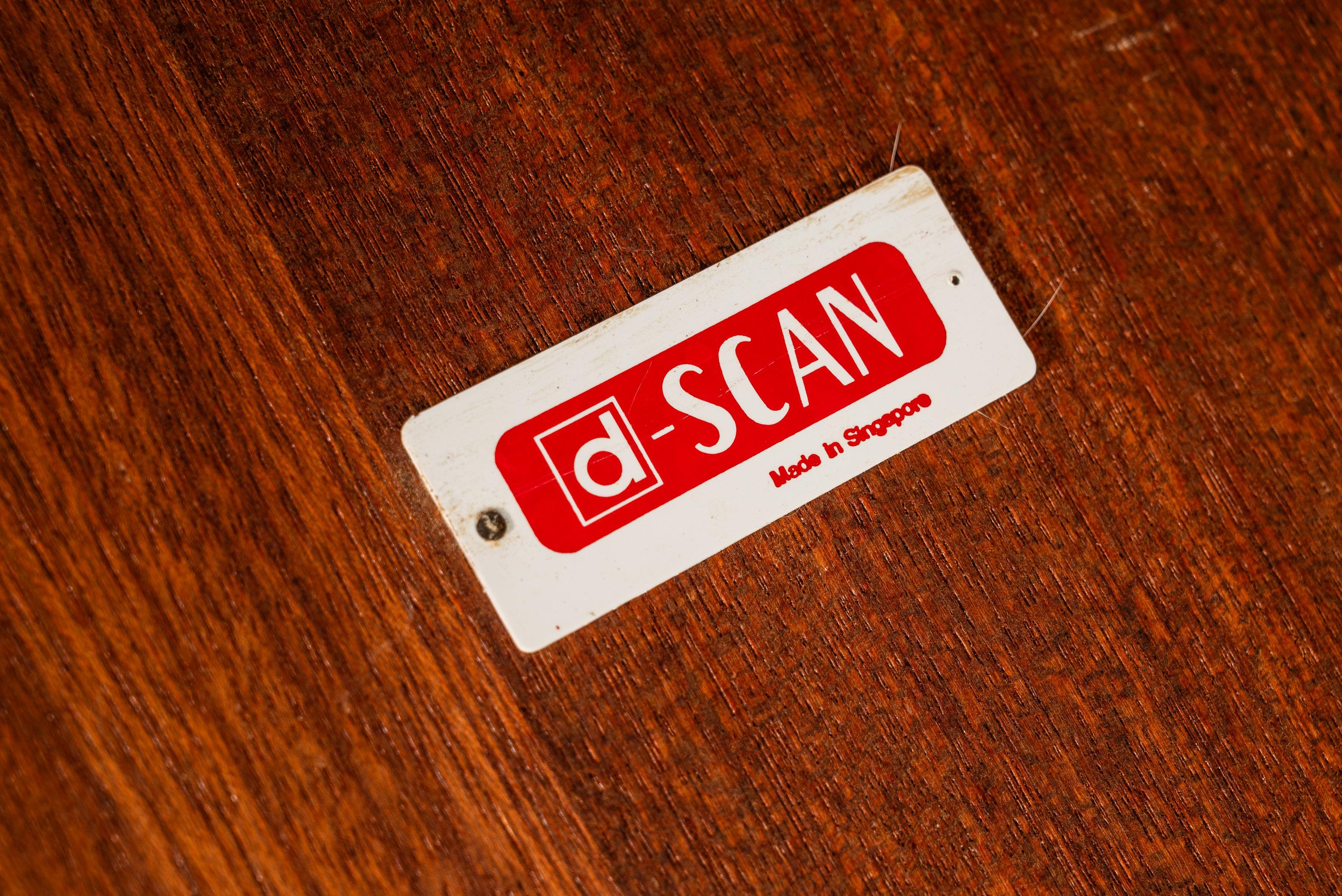 Ausziehbarer Esstisch mit doppeltem Schmetterlingsblatt aus Teakholz von D-SCAN, ca. 1980er Jahre im Angebot 7