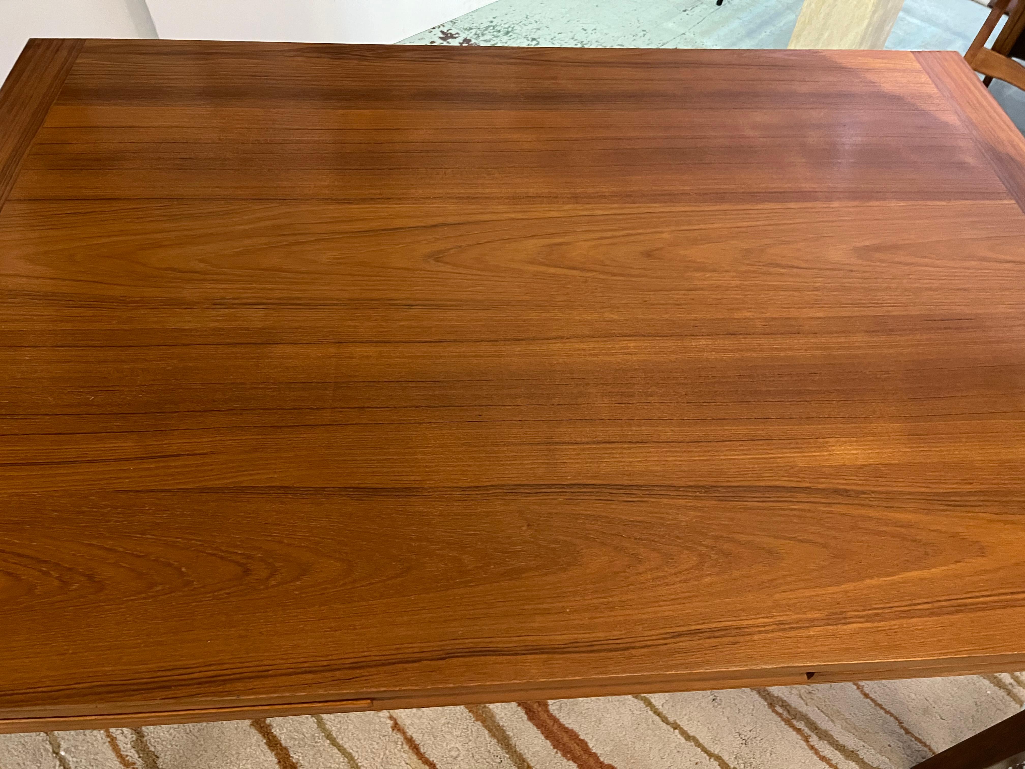 American Extension Walnut Parson Dining Table Att. to Edward Wormley for Dunbar