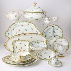 Extensive 19th Century Meissen Porcelain Dinnerware Service For Twelve People