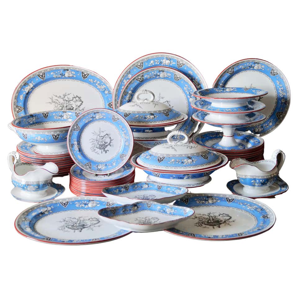 Collectible Tableware Antique French Old Paris Porcelain Dinnerware, 1900s For Sale at 1stDibs