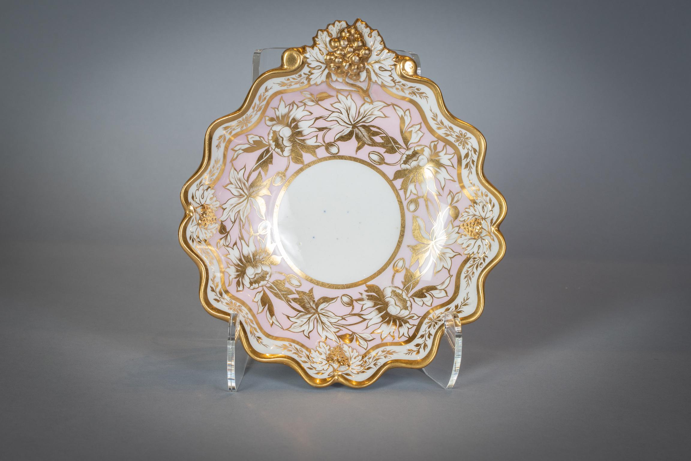 Extensive English Porcelain Dessert Service, circa 1825 For Sale 11