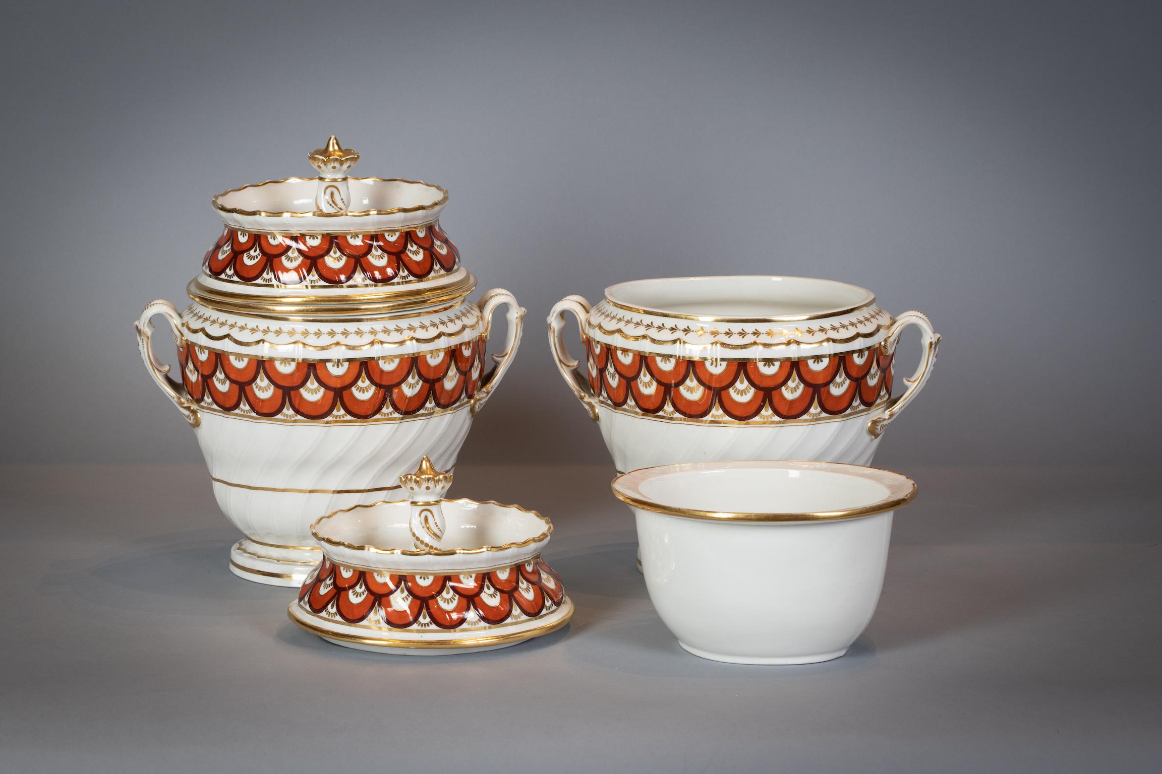 Late 18th Century Extensive English Porcelain Dessert Service, Flight and Barr, circa 1792 For Sale