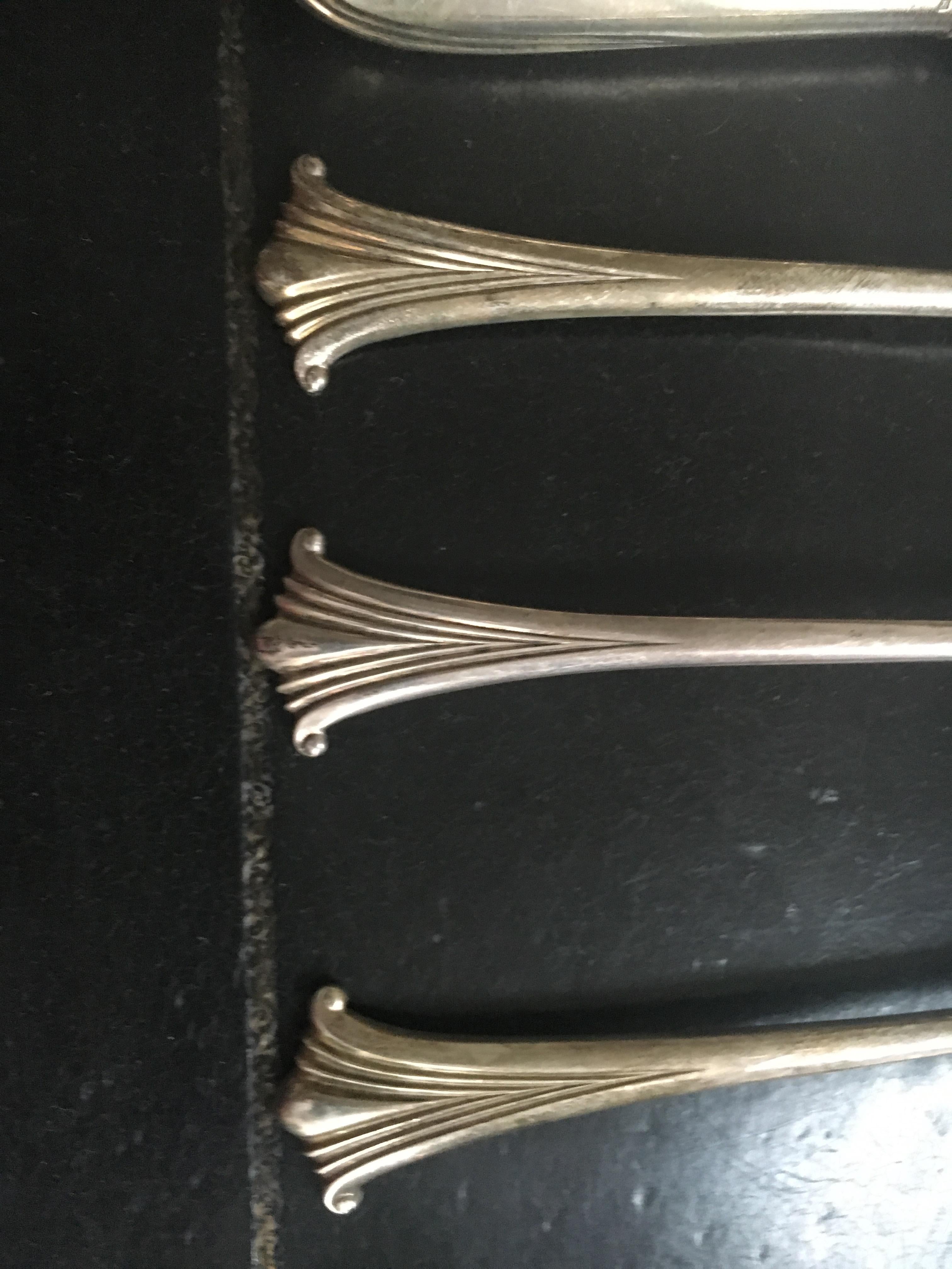 Extensive English Sterling Silver Flatware Service for 12 In Excellent Condition For Sale In Buchanan, MI