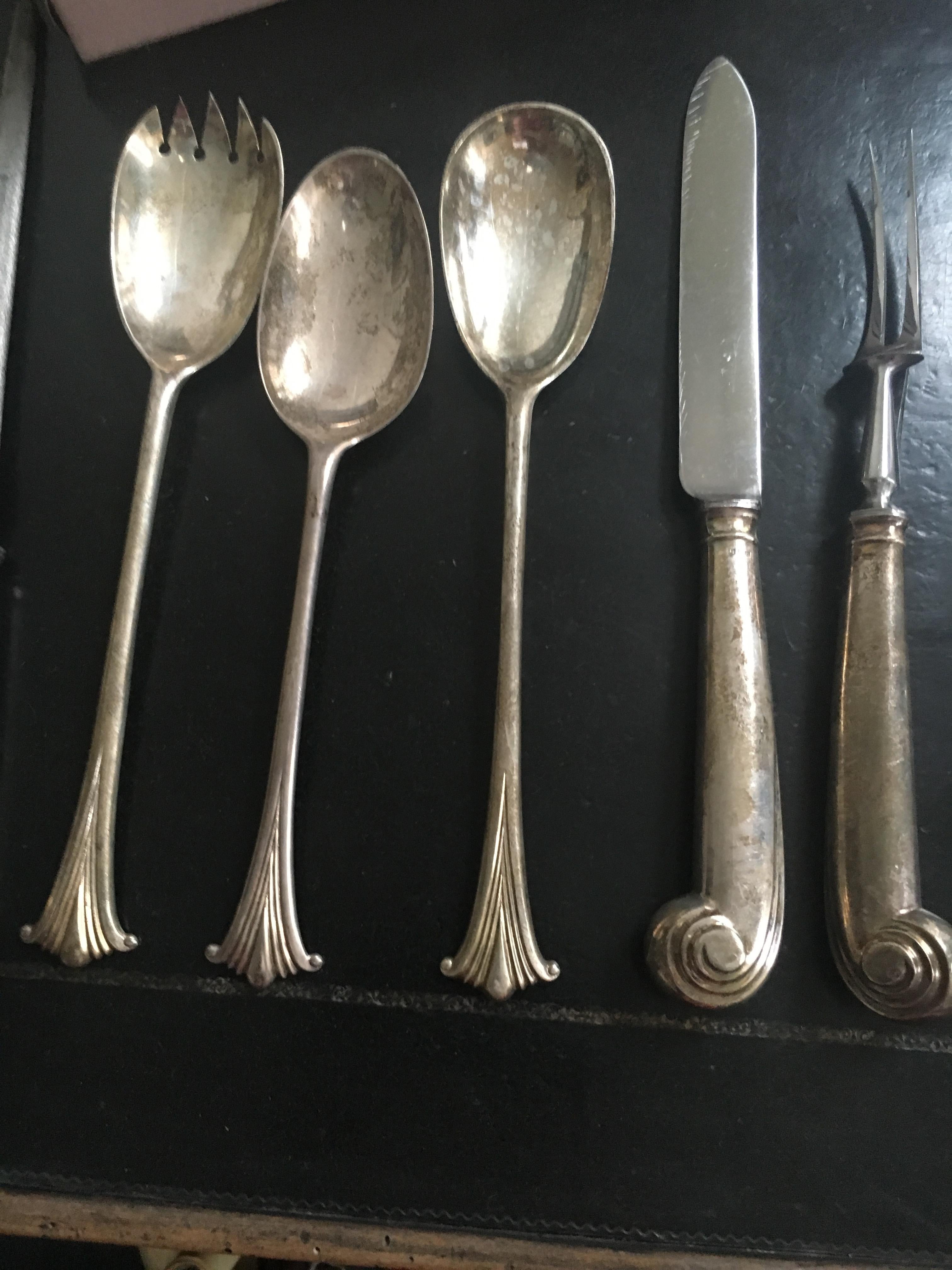 20th Century Extensive English Sterling Silver Flatware Service for 12 For Sale