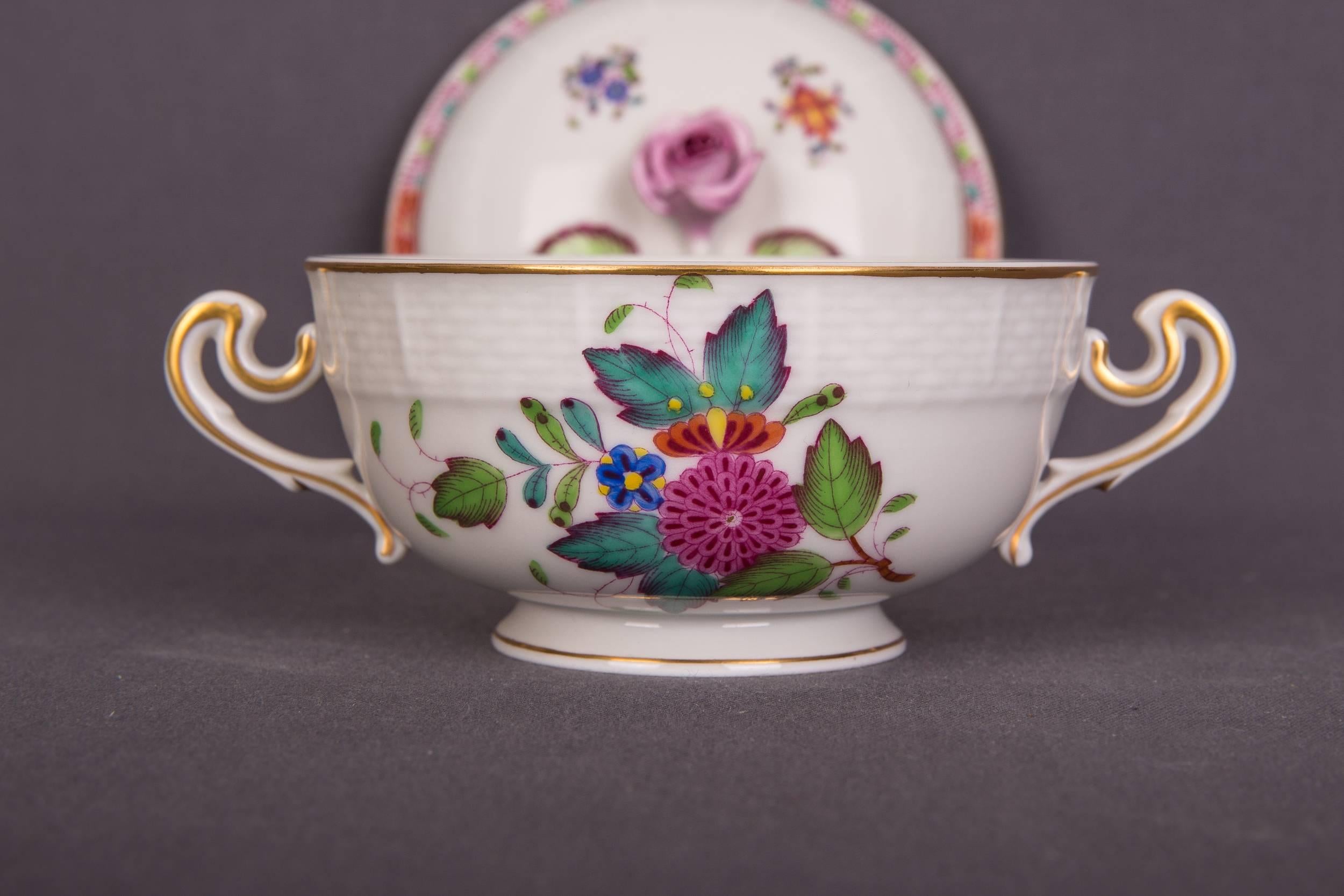 20th Century Extensive Rare Herend Dining Service Porcelain with a Lot of Flowers and Gold For Sale