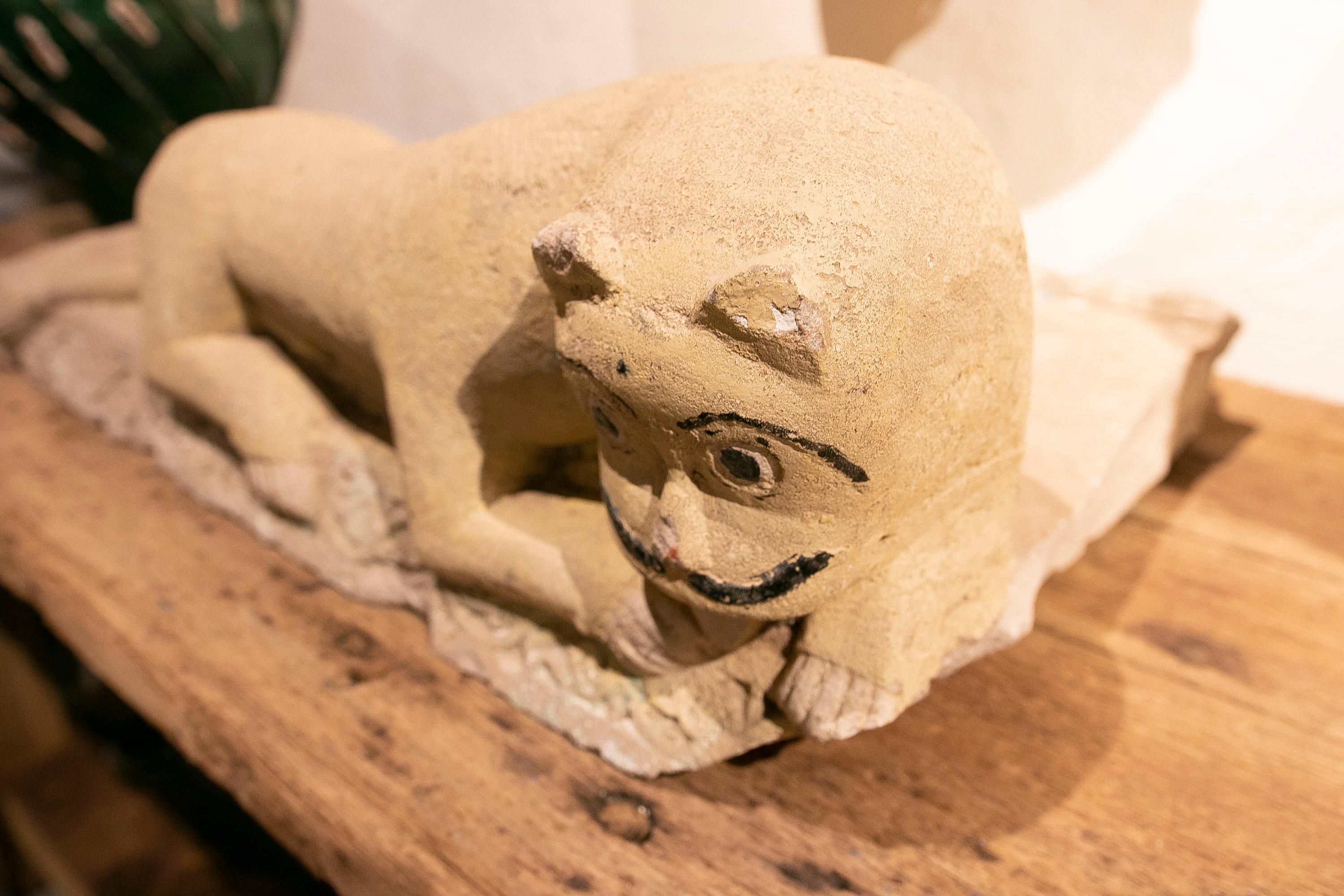 Finition extérieure en pierre naturelle de la maison avec sculpture de lion en vente 6