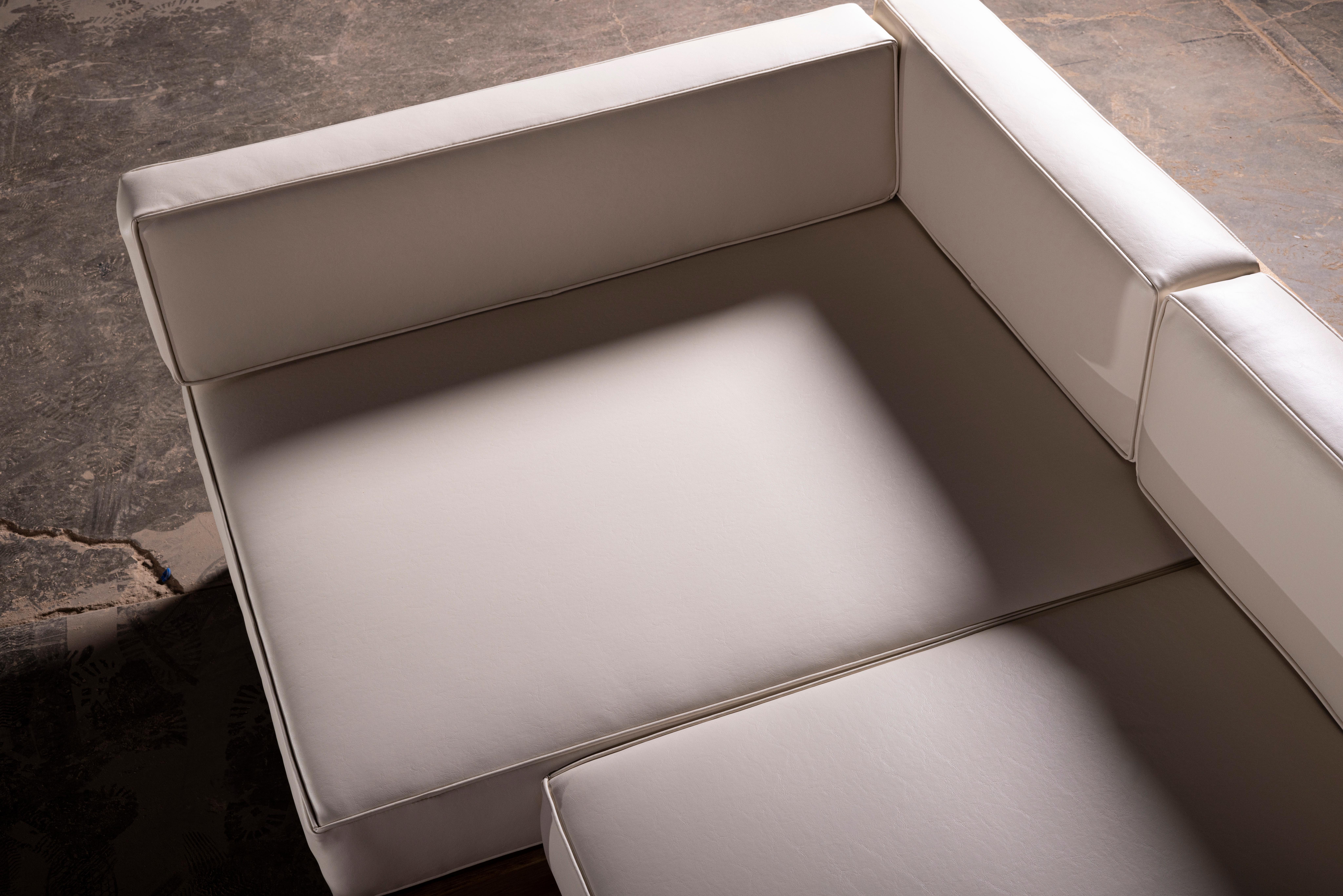 Exterior U-Shaped Sofa in Parota Wood & Synthetic Leather by No Age Studio in vendita 4