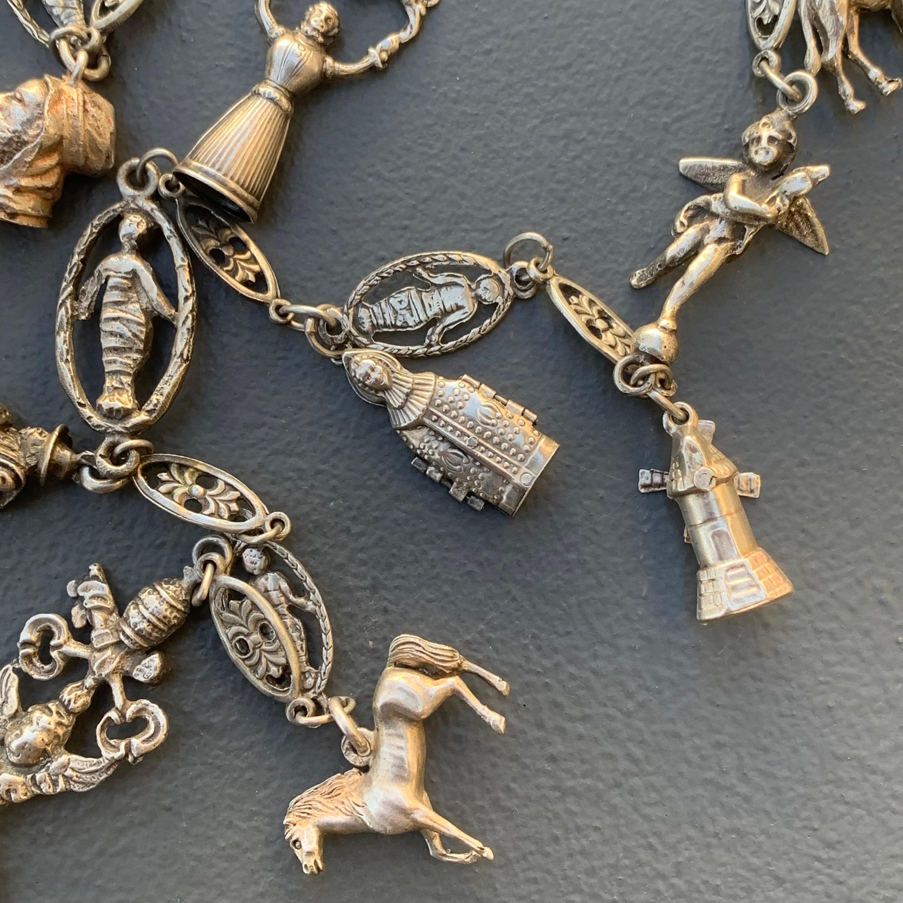 Women's or Men's Extortionary Peruzzi A Bianchi Ponte Vecchio 800 Silver Pendant Charm Necklace For Sale