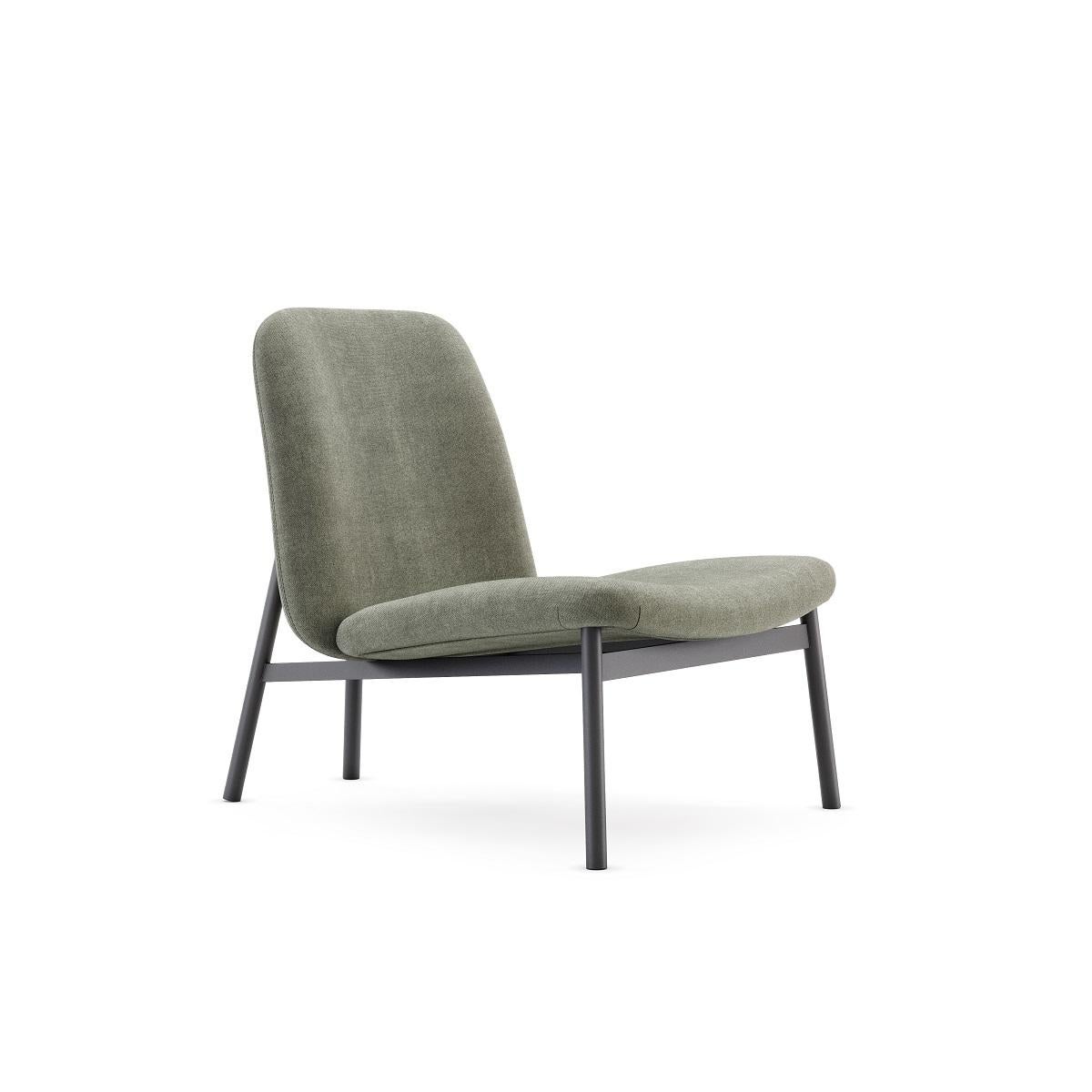 The back and the seat of this armchair designed with a slight ergonomic curve to upgrade your level of relaxation for prolonged sittings. The solid metal structure in black texturized steel provides greater support for the upholstered seat and