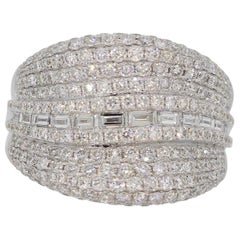 Extra Fine Diamond Pavé Gold Swerve Ring