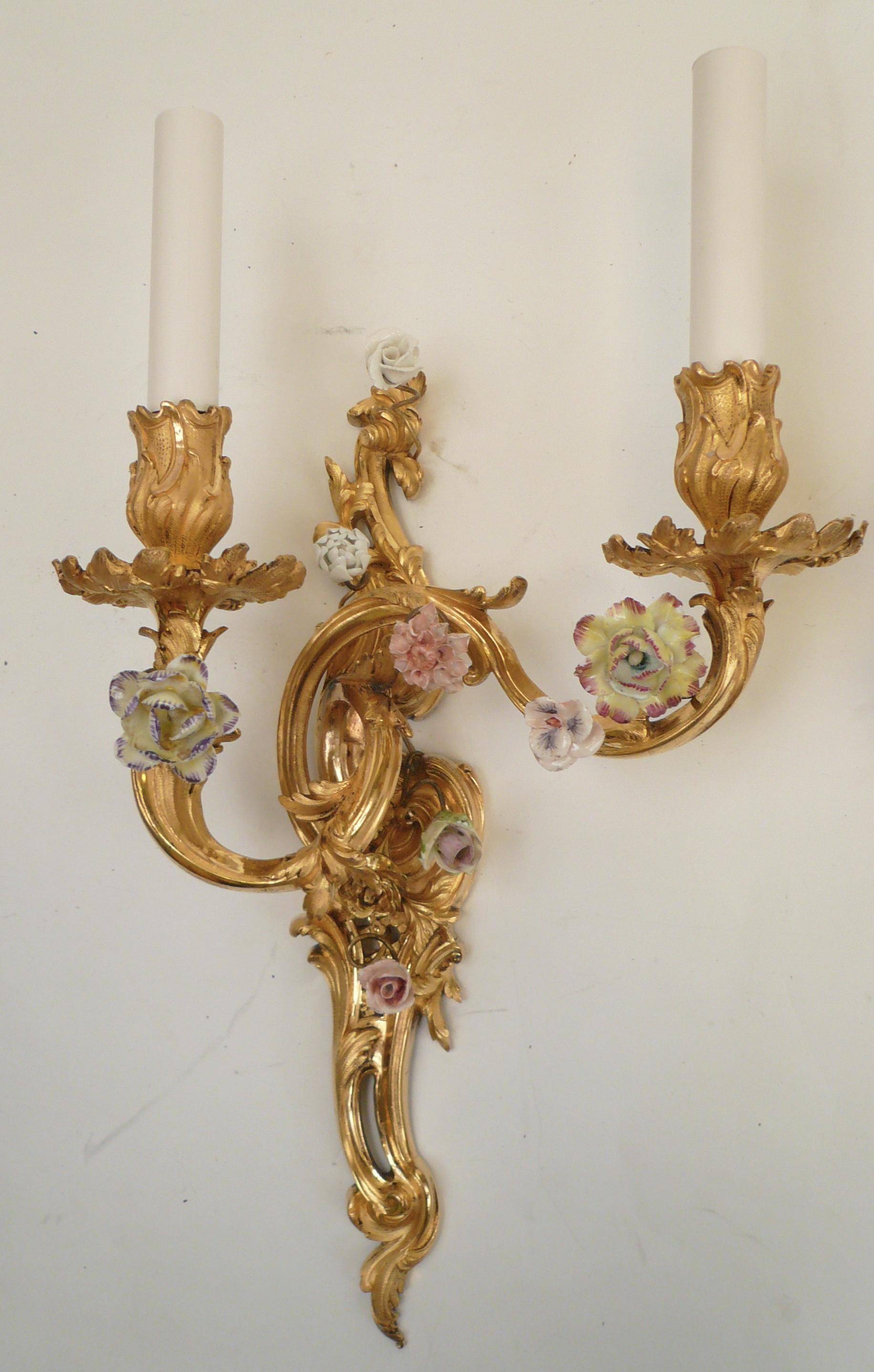 Extra Fine Pair of Louis XV Style Gilt Bronze and Porcelain Flower Sconces In Good Condition In Pittsburgh, PA