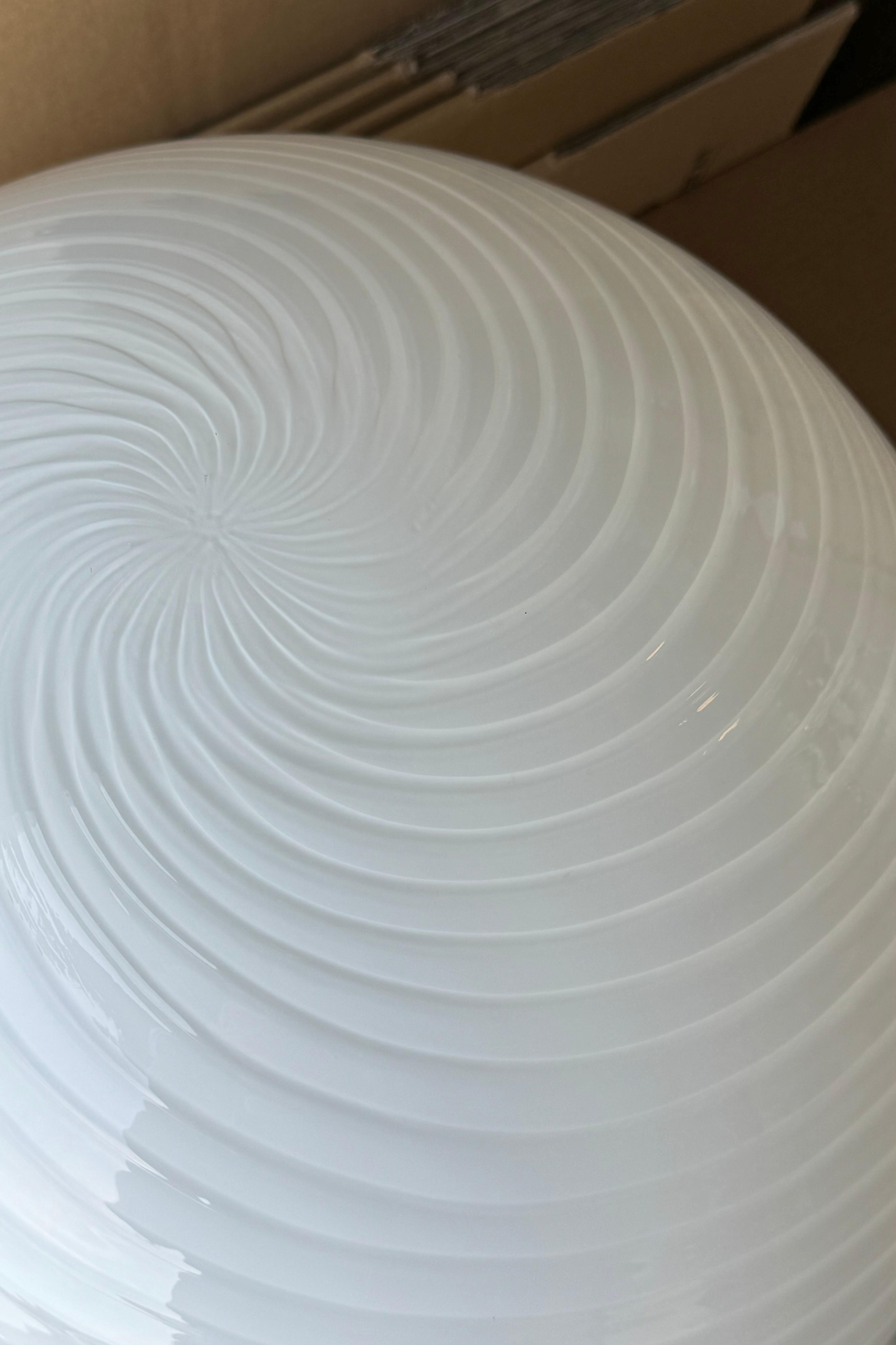 Murano Glass Extra Large 1970s Italian Murano Mouth Blown Swirl floor table lamp For Sale