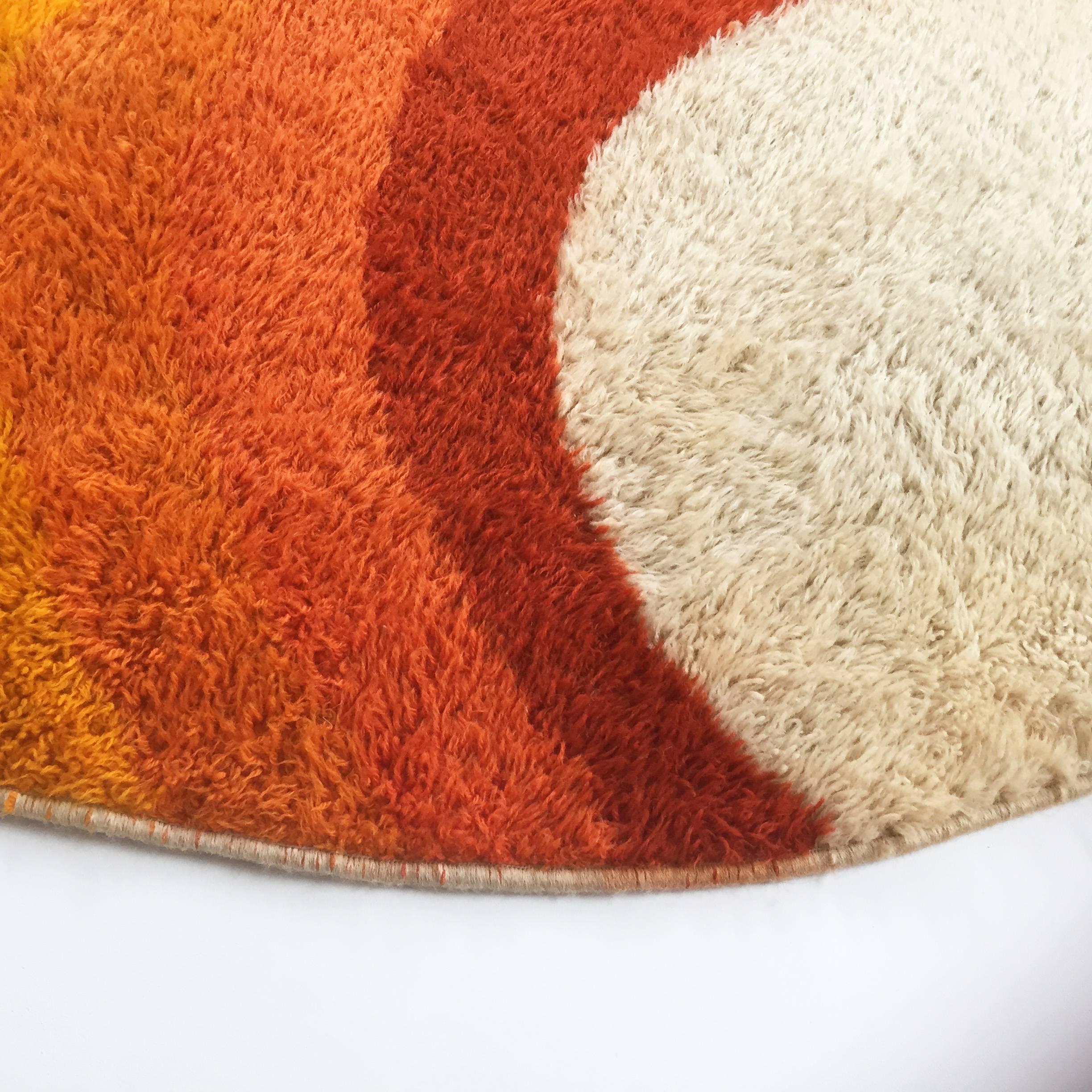 Extra Large 1970s Modernist Multi-Color High Pile Rya Rug by Desso, Netherlands In Excellent Condition In Kirchlengern, DE