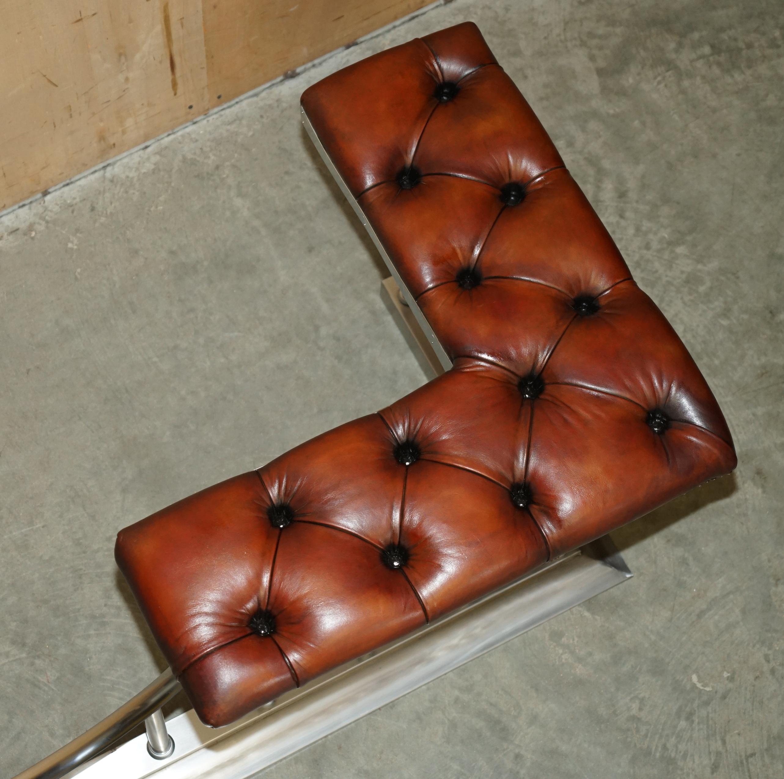 EXTRA LARGE 213CM BREITE ViNTAGE CHROMED BROWN LEATHER CHESTERFIELD CLUB FENDER (Leder) im Angebot