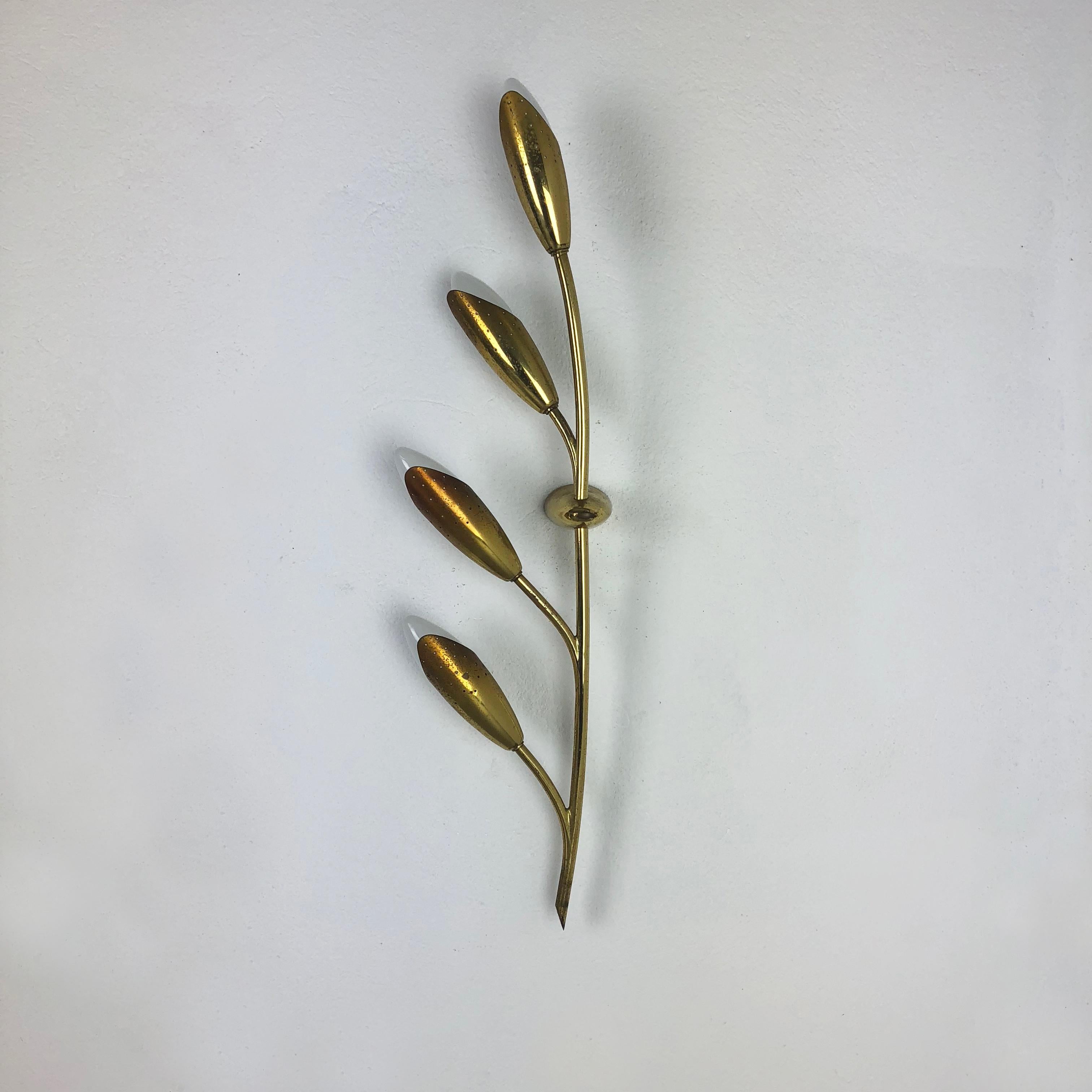 Mid-Century Modern Extra Large Modernist Brass Floral Theatre Wall Light Sconces, France, 1950