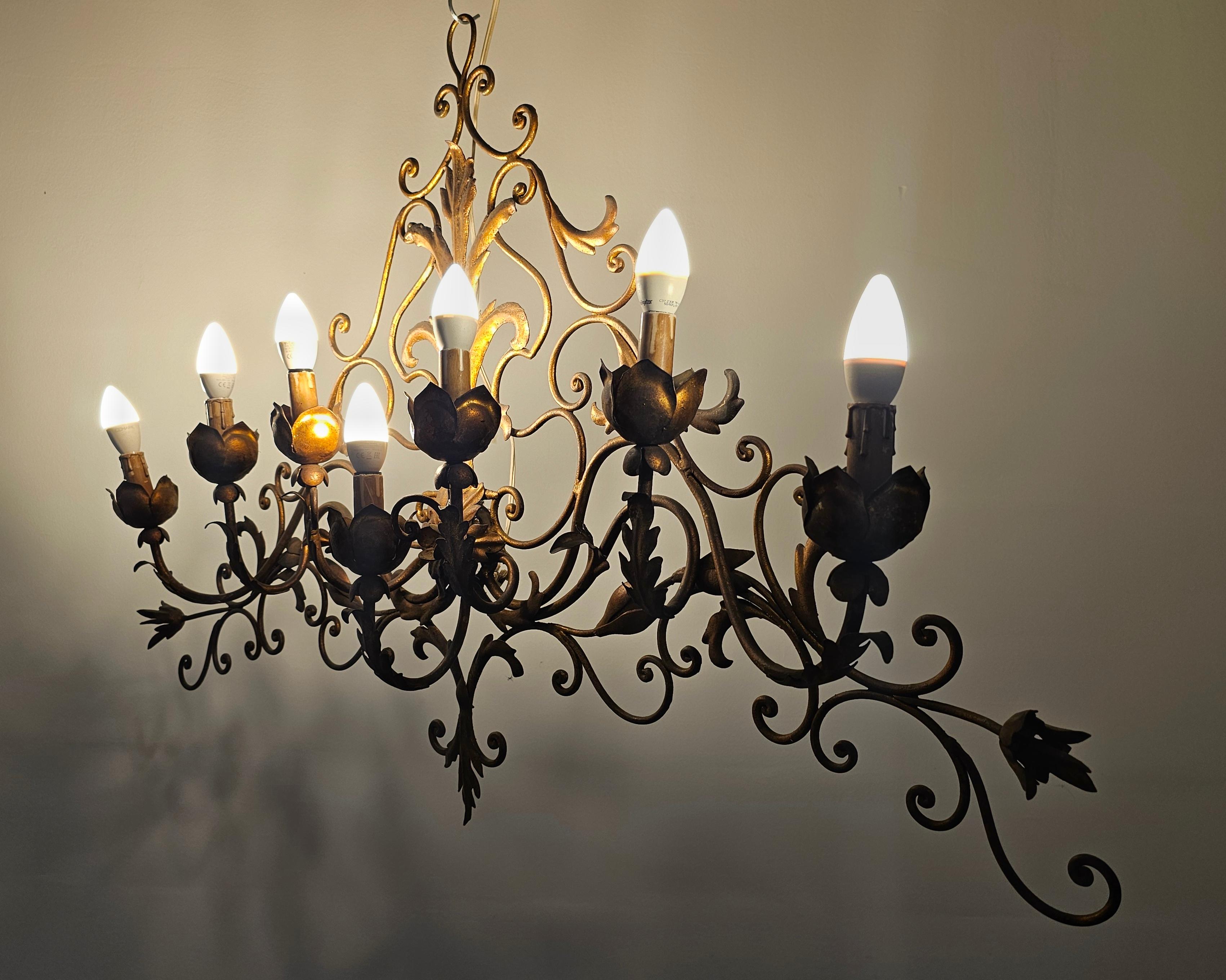 Extra Large 7-Arm Sconce done in gilt metal, featuring acanthus leaf by Palladio For Sale 1