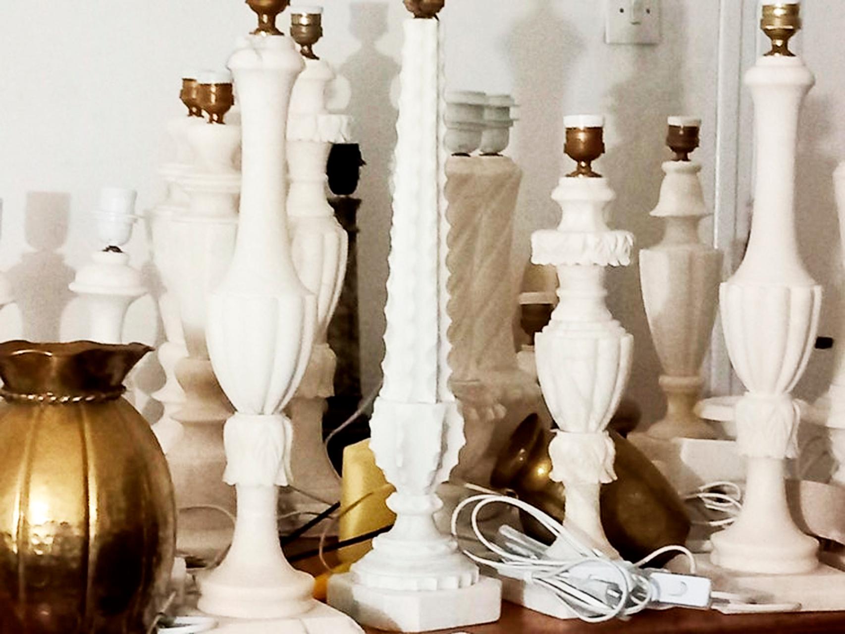  Très grandes lampes de table en albâtre ou en marbre  Couleur blanche 57 cm (sans écrans) en vente 12